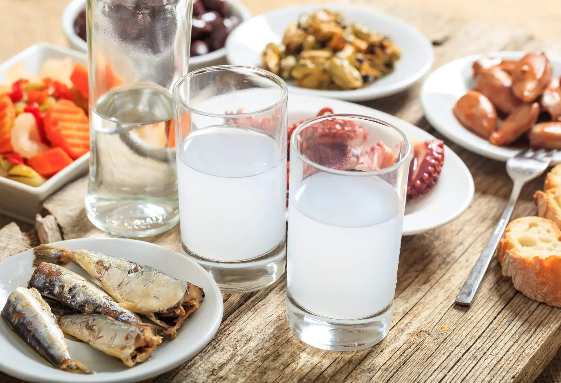 THEME_FOOD_DRINK_OUZO_GettyImages
