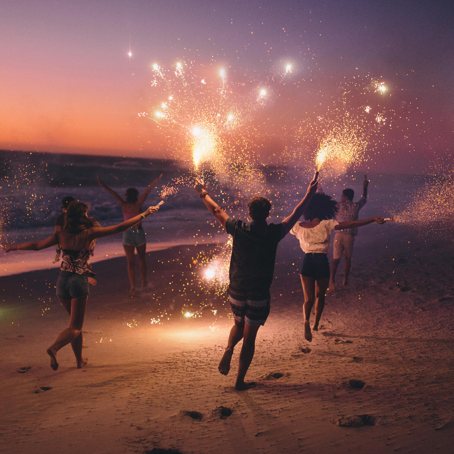 new-years-nye_fireworks_beach