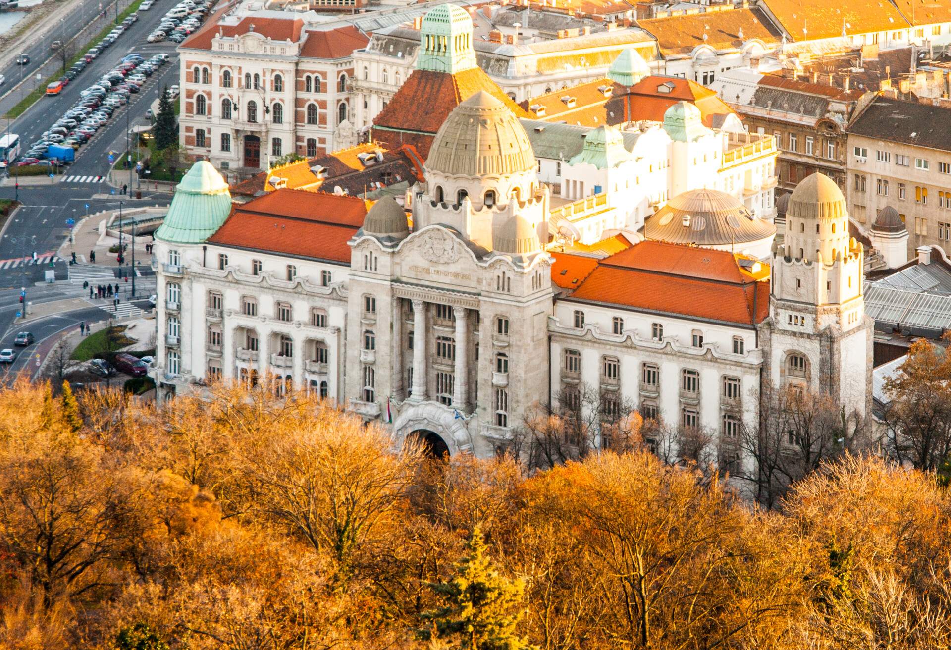 HUNGARY_BUDAPEST_GELLERT_BATH