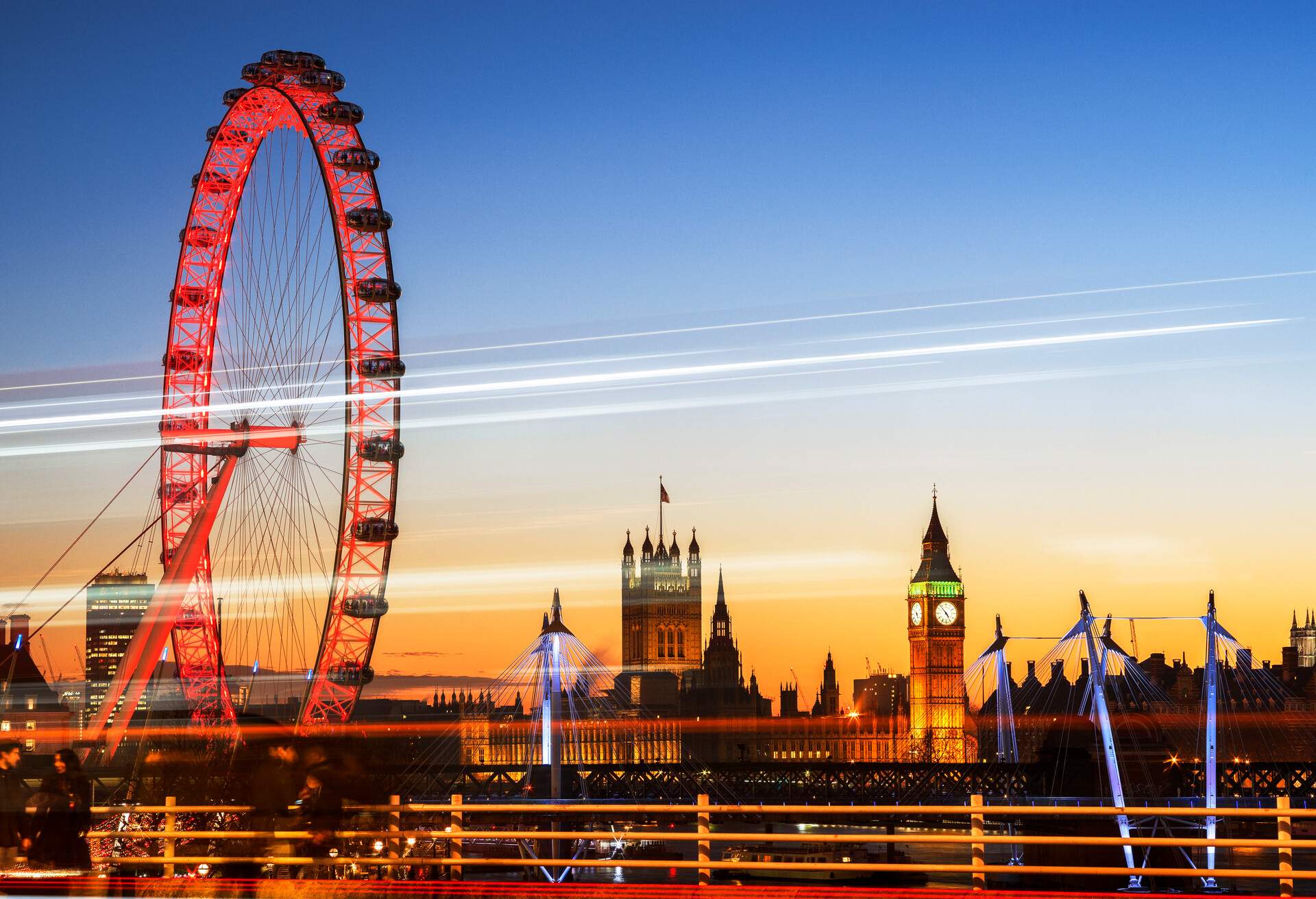 DEST_UK_LONDON_BIG-BEN_LONDON-EYE_GettyImages-637123644