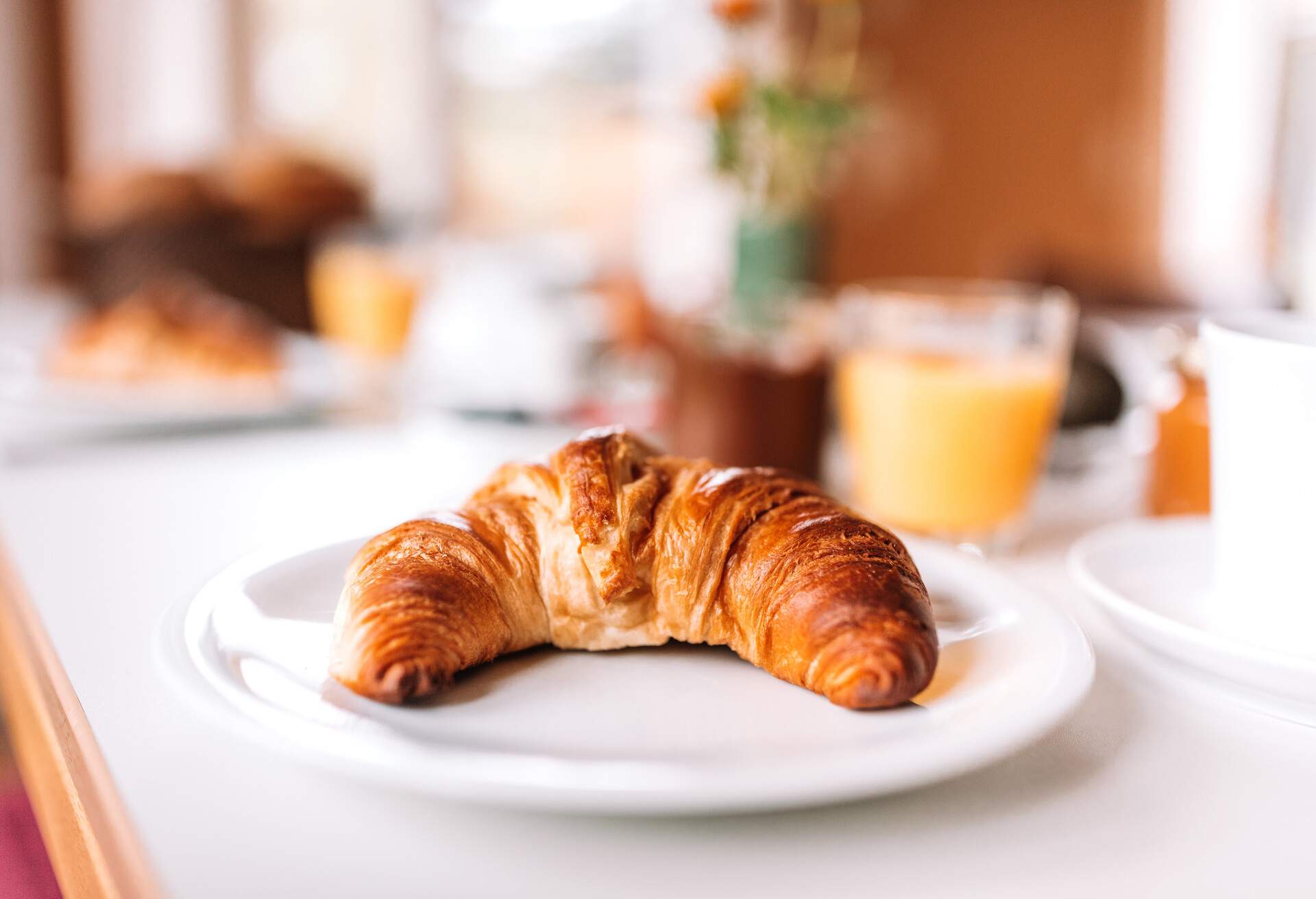 FOOD_NBRUNCH_CROISSANT