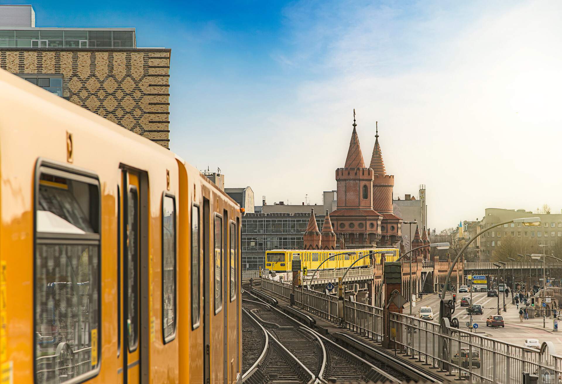 DEST_GERMANY_BERLIN_OBERBAUMBRUECKE_RAILROAD_GettyImages-1084268490_Universal