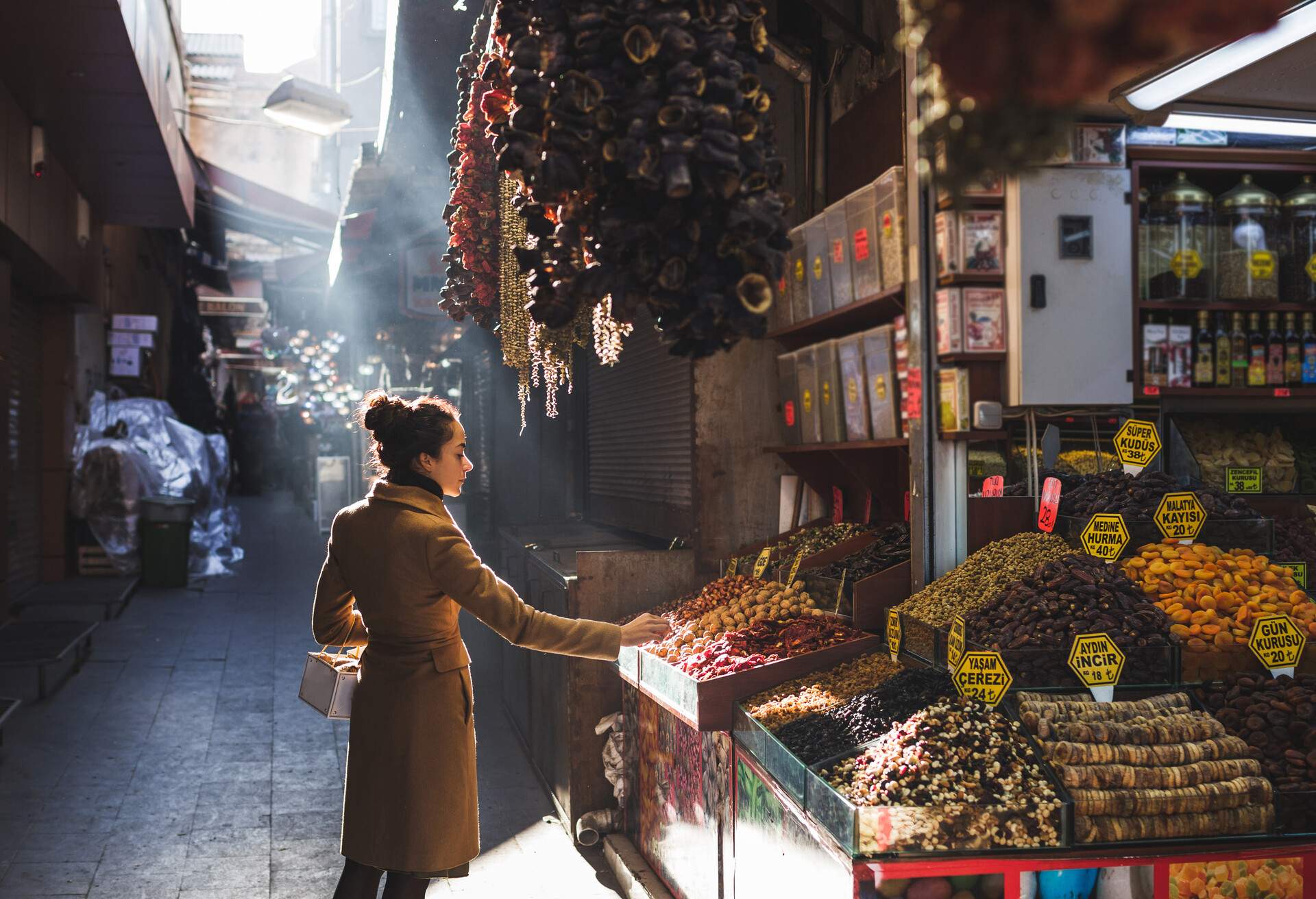 DEST_TURKEY_ISTANBUL_MARKET_Grand_Bazaar_shutterstock_551084959