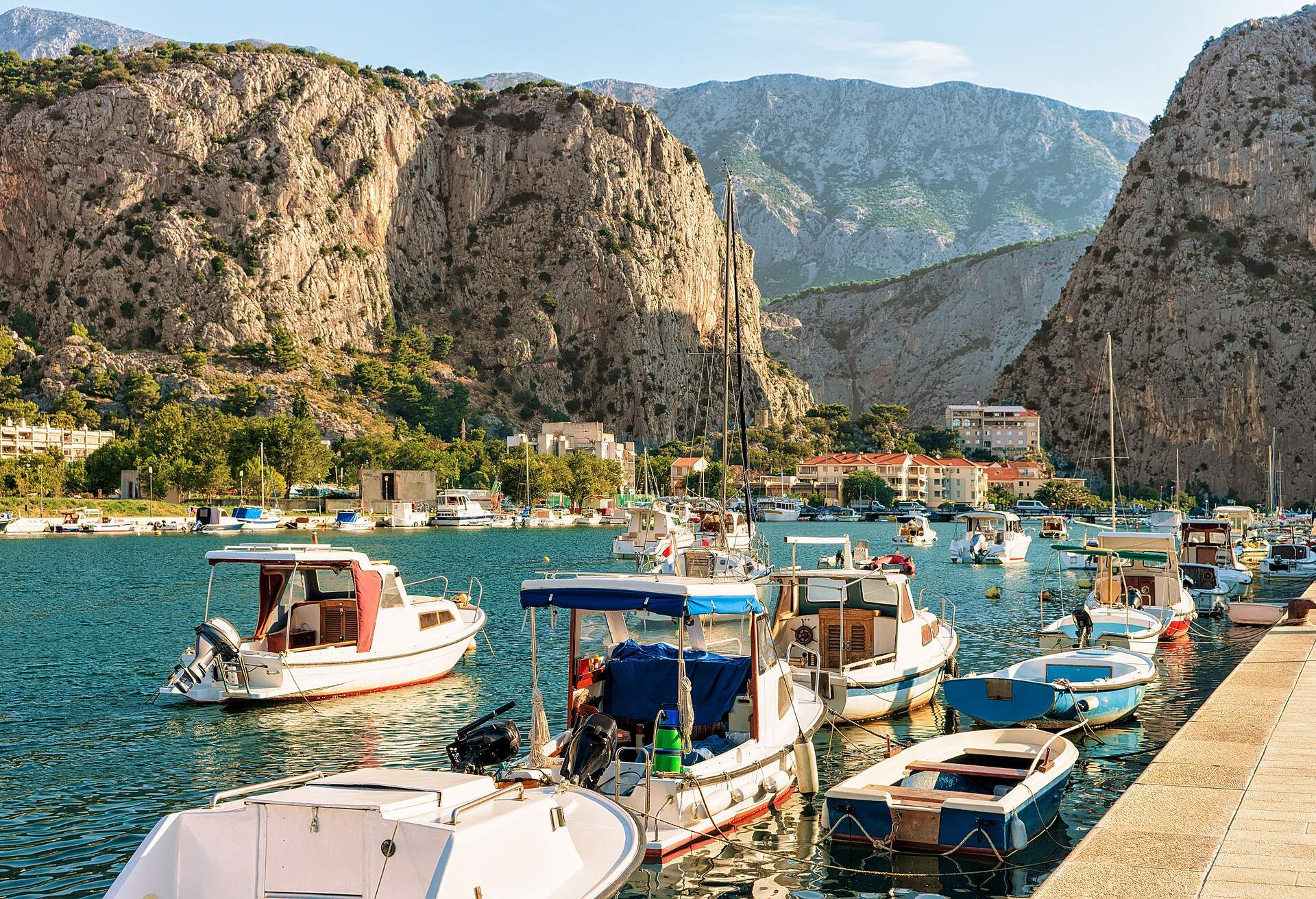 DEST_CROATIA_OMIS_GettyImages-685006278