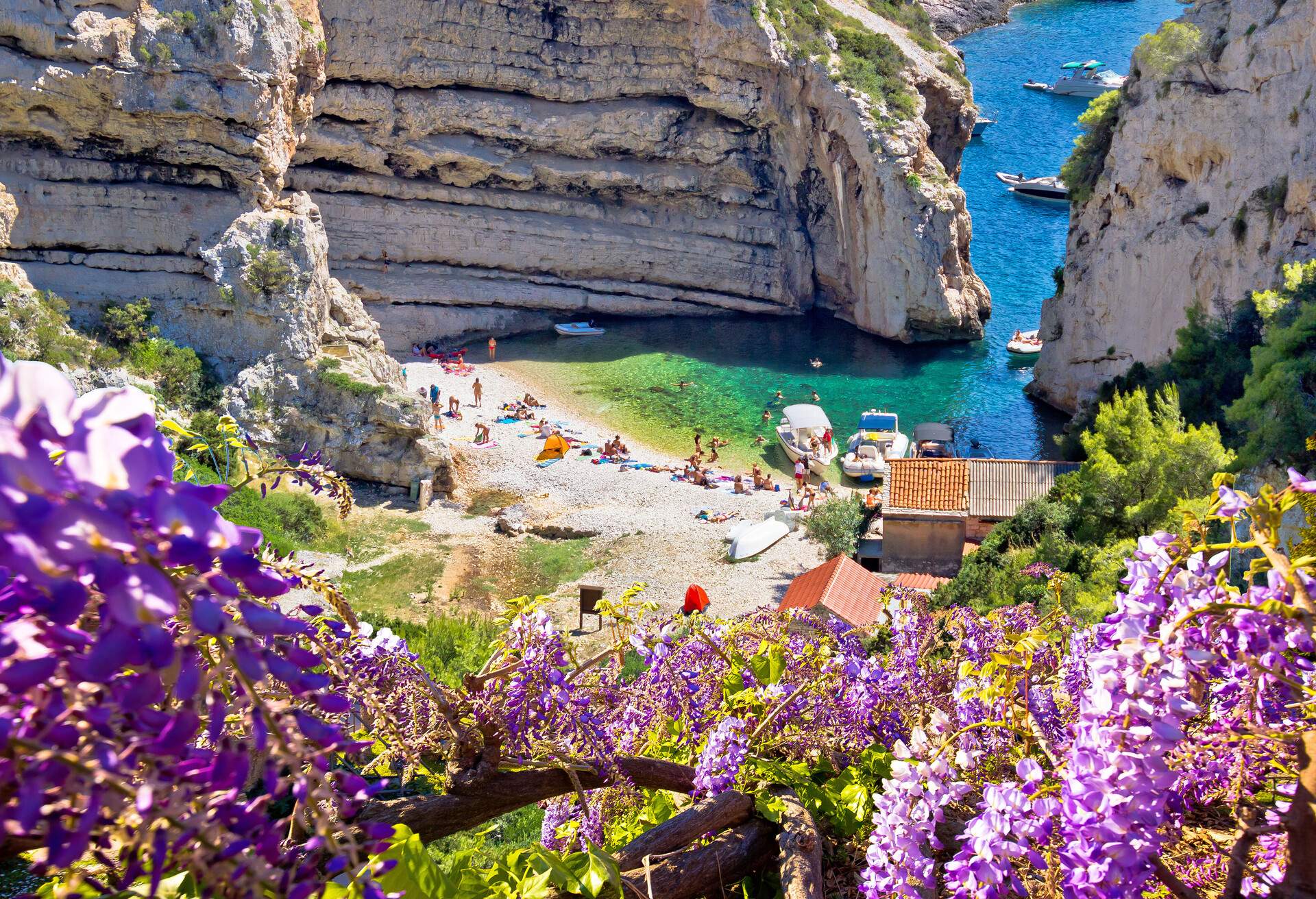 DEST_CROATIA_VIS-ISLAND_STINIVA-BAY-BEACH-GettyImages-1289659347