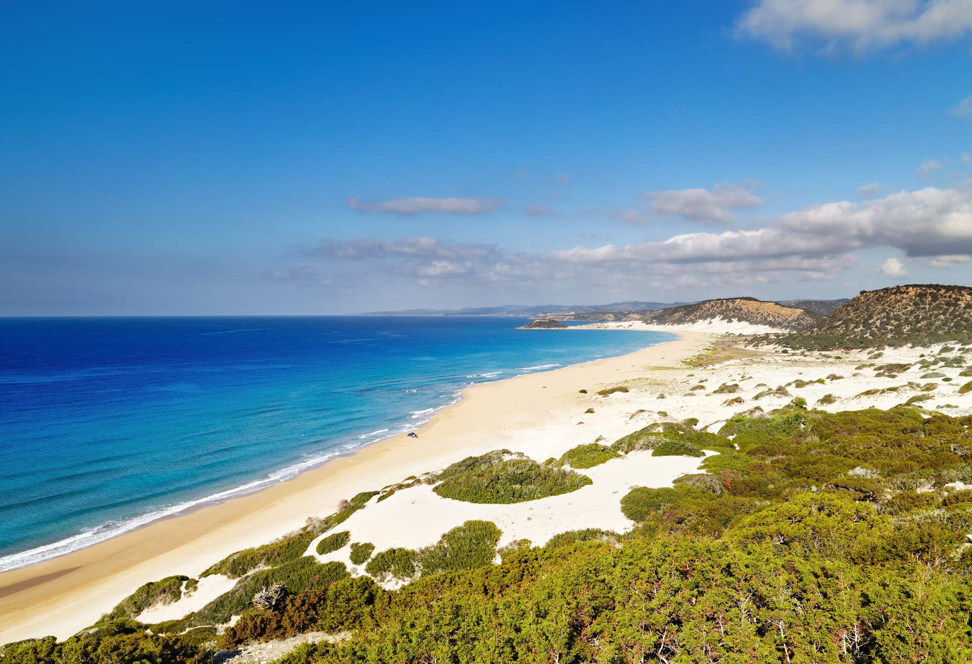 DEST_CYPRUS_NOTHERN CYPRUS_KARPAS PENINSULA_GOLDEN BEACH_GettyImages-532856491