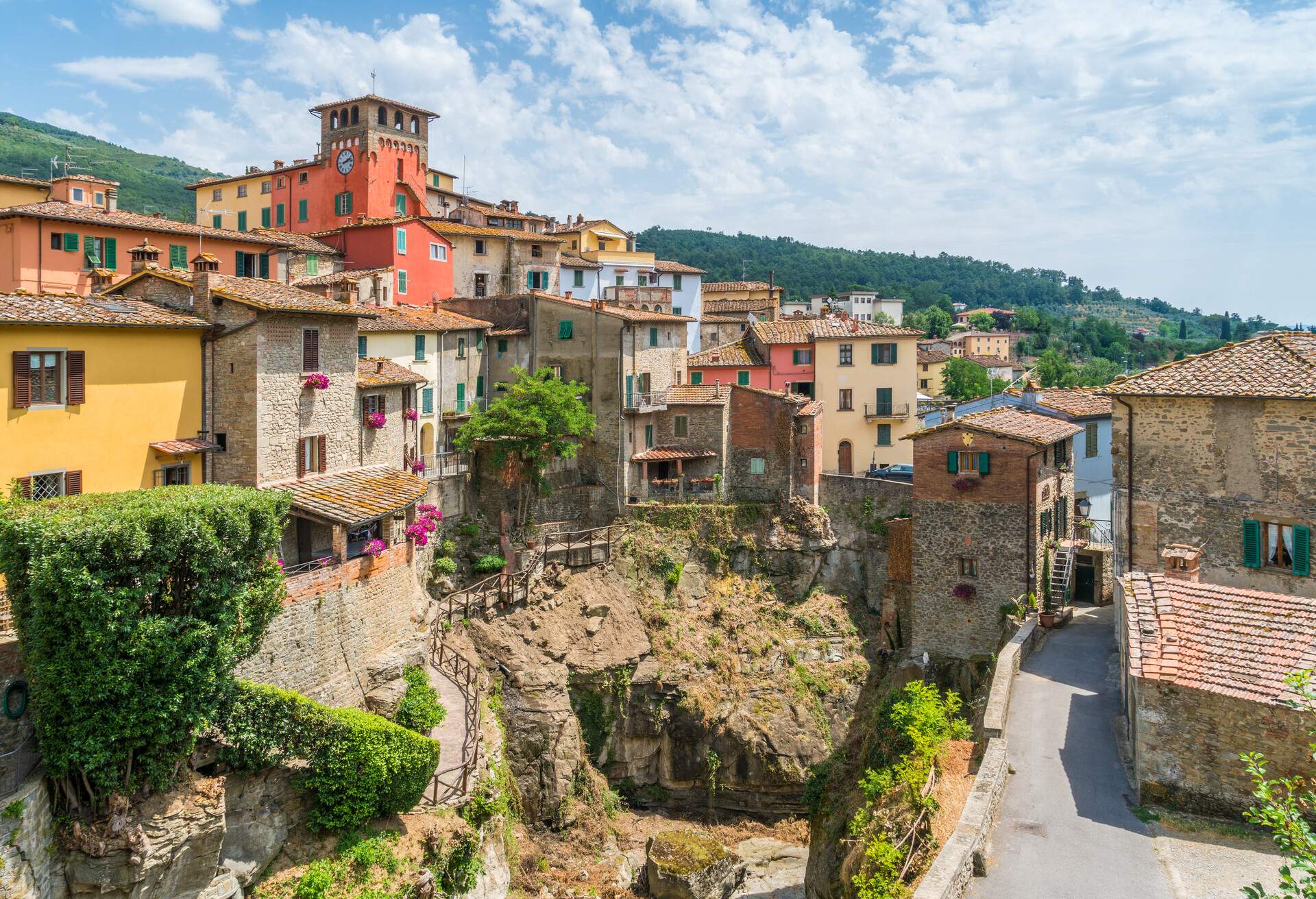 DEST_ITALY_LORO-CIUFFENNA_GettyImages-1098057428