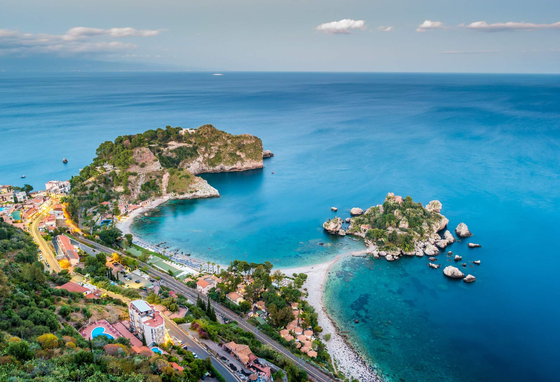 DEST_ITALY_SICILLIA_TAORMINA_ISLAND ISOLA BELLA_shutterstock-premier_525069313