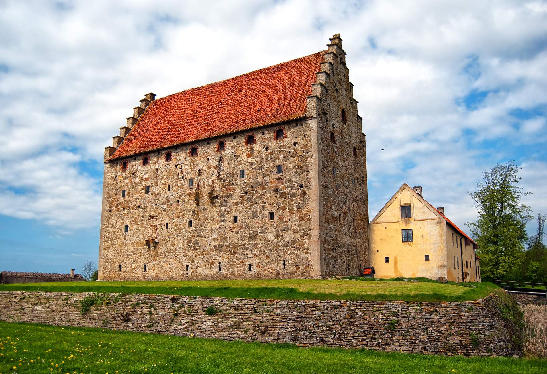 DEST_SWEDEN_SKANE_Glimmingehus-CASTLE_GettyImages-123173532