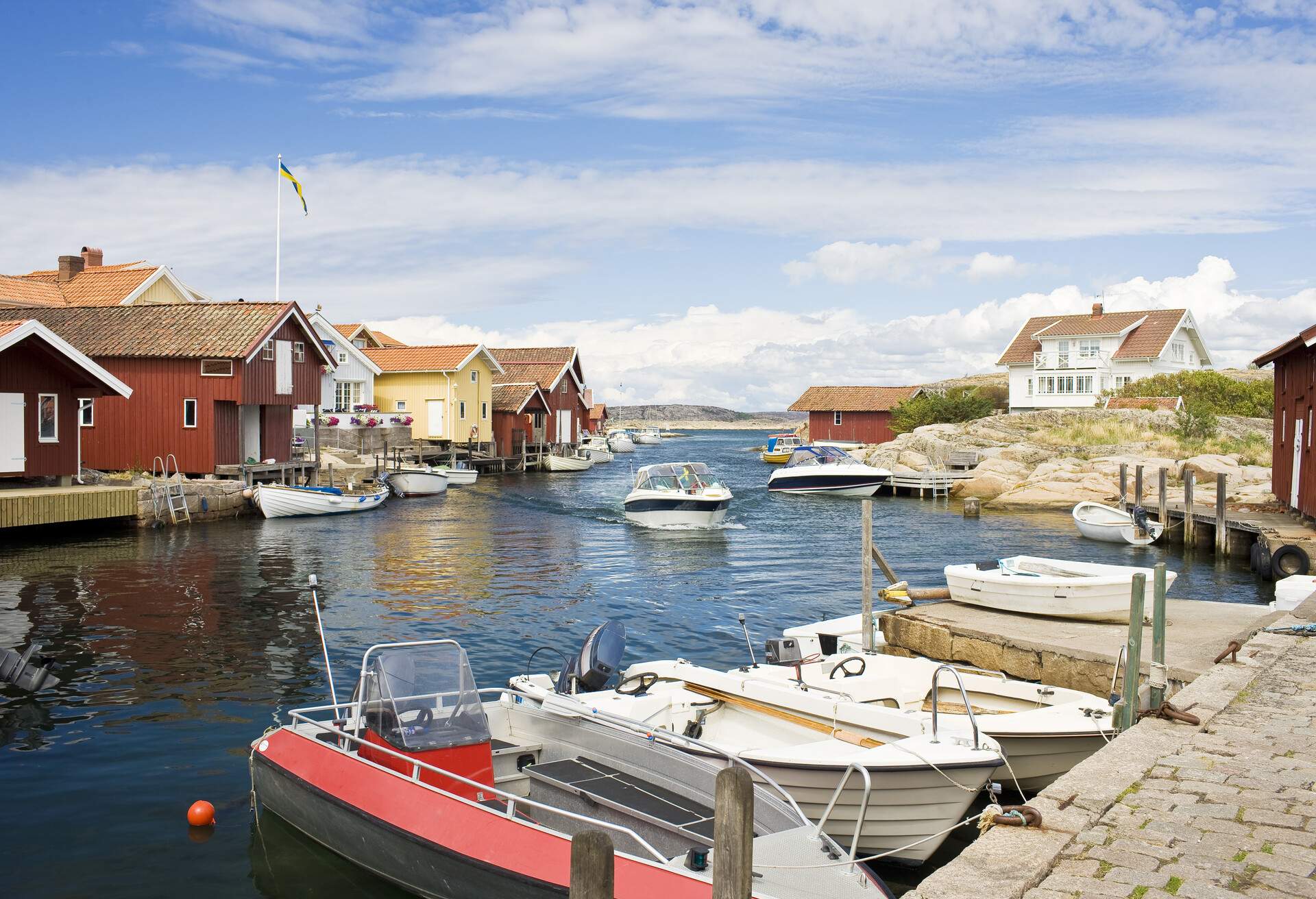 dest_sweden_gothenburg_archipelago_gettyimages-588481921_universal_within-usage-period_83695