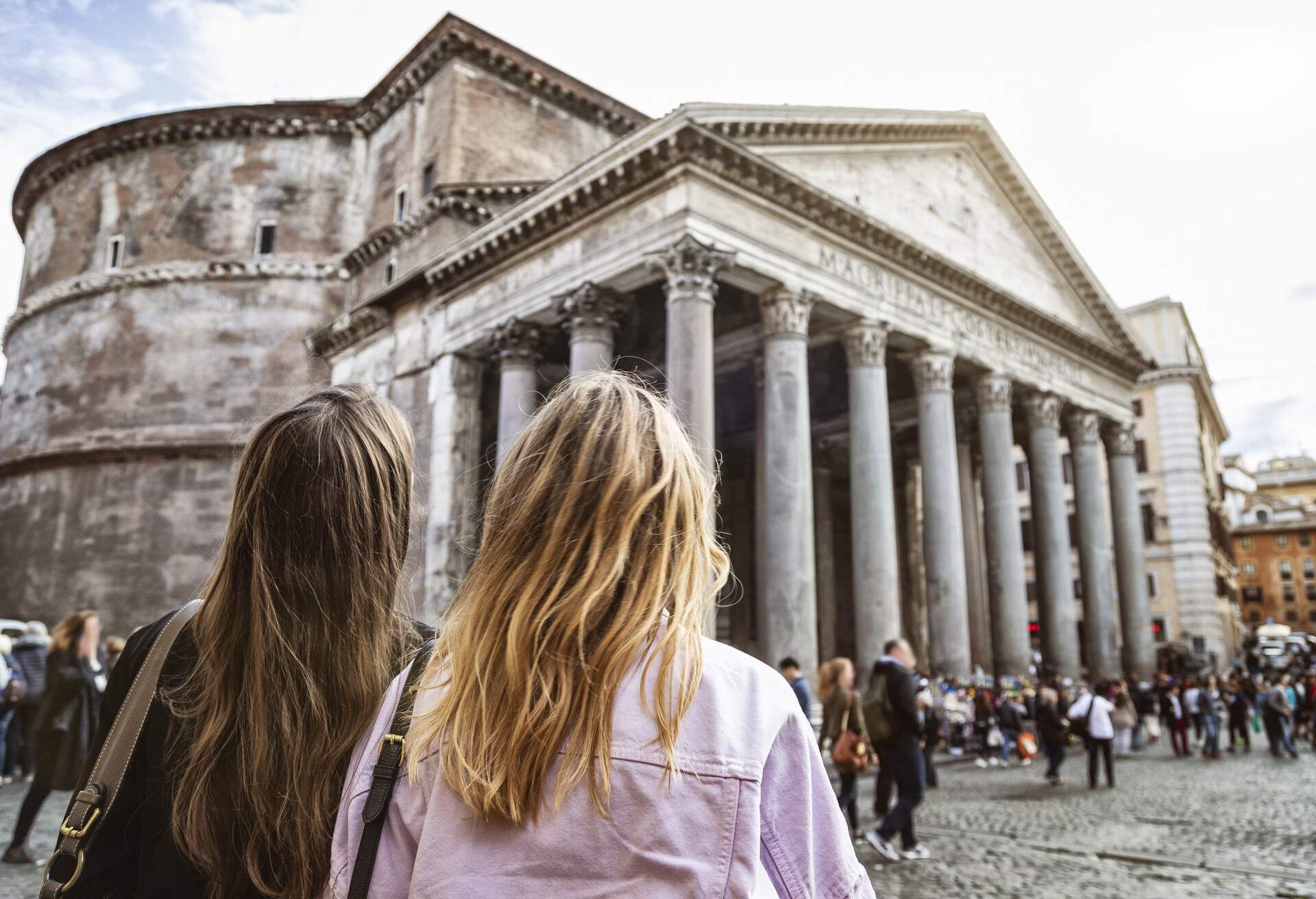 DEST_ITALY_ROME_PANTHEON_GettyImages-1304354570