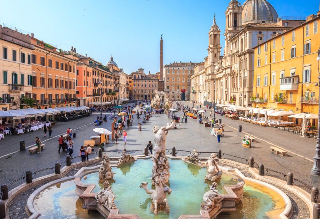DEST_ITALY_ROME_PIAZZA NAVONA GettyImages-537714748