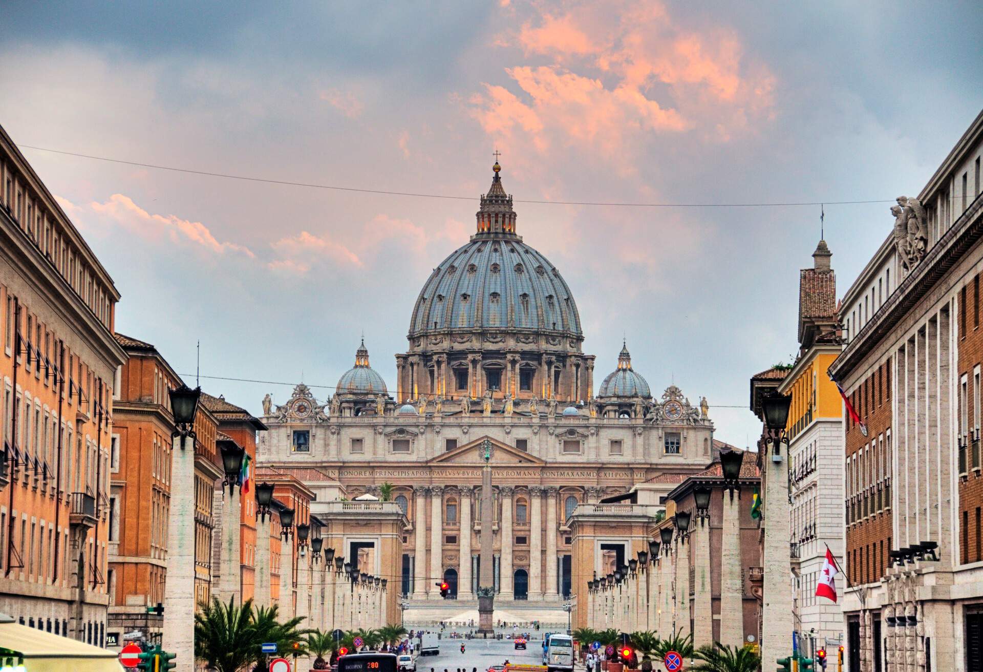 DEST_ITALY_ROME_VATICAN_CITY_GettyImages-119816677