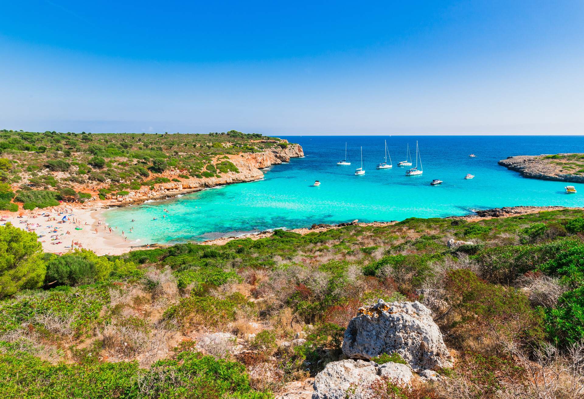 DEST_SPAIN_MALLORCA_CALA-VARQUES_GettyImages-859032328