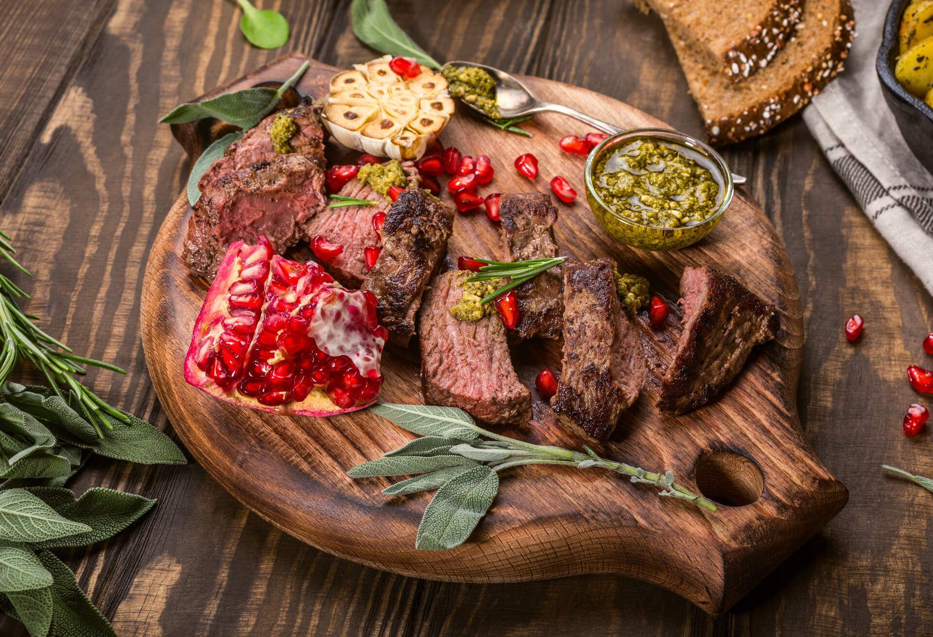 THEME_FOOD_AUSTRALIAN_KANGAROO_STEAK_GettyImages-867283456