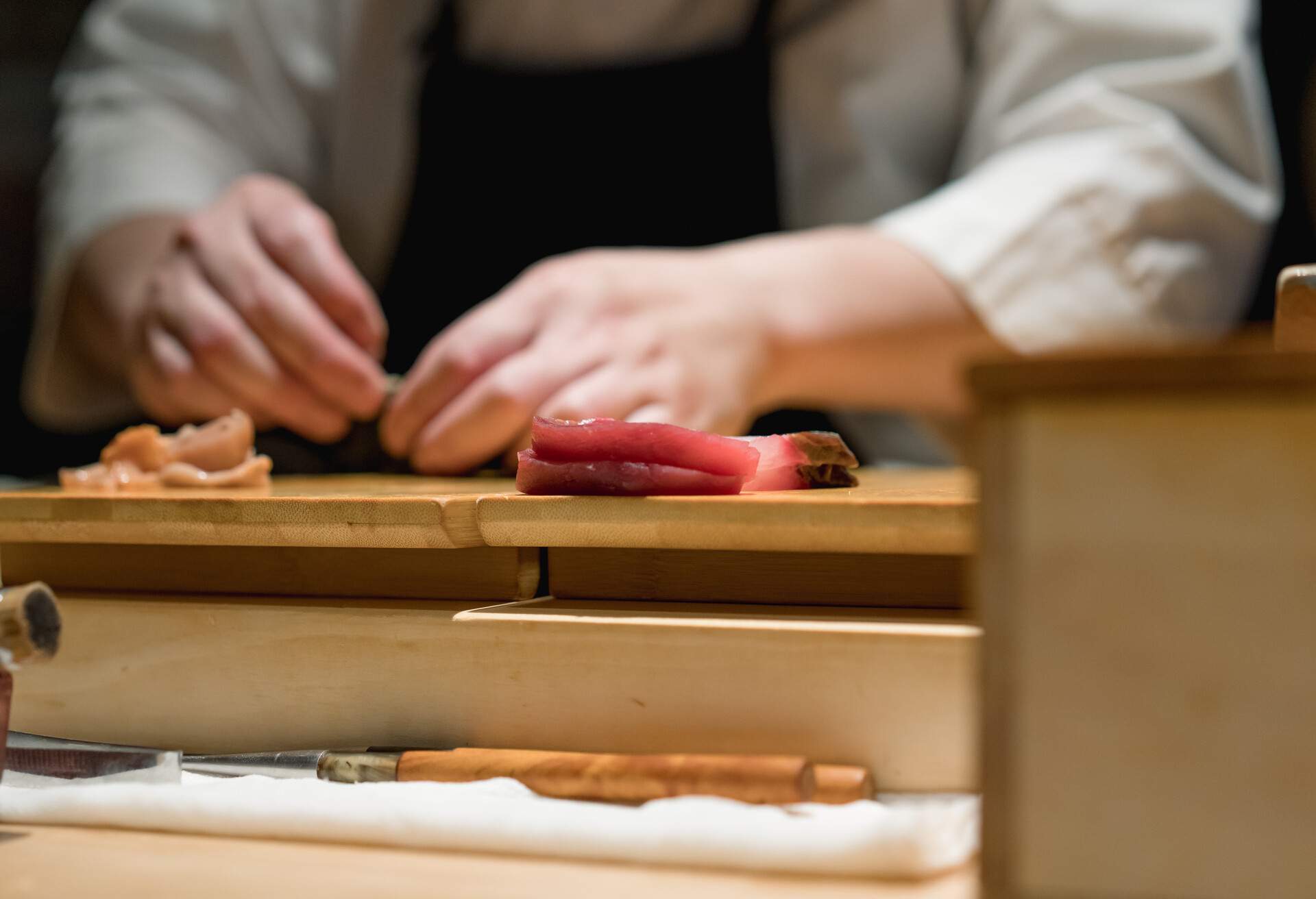 THEME_FOOD_SUSHI_CHEF_GettyImages-1320017629