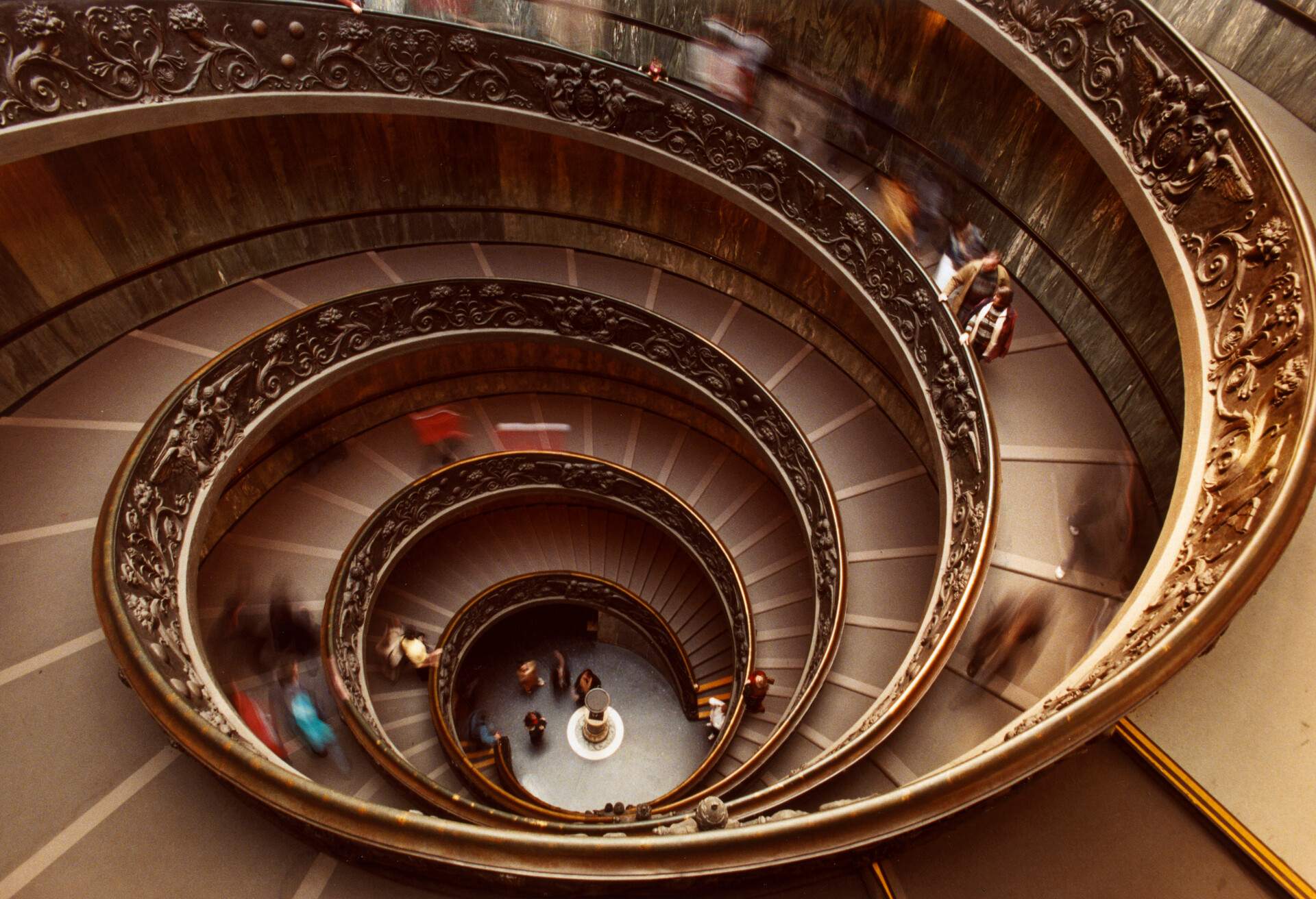 DEST_ITALY_ROME_VATICAN_MUSEUM_STAIRCASE_GettyImages