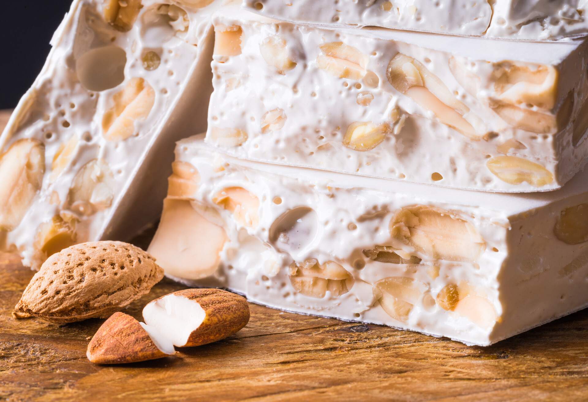 THEME_FOOD_TORRONE_shutterstock-portfolio_331698056