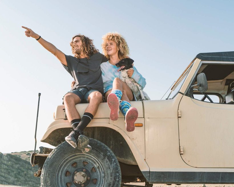 THEME_PEOPLE_COUPLE_MAN_WOMAN_ANIMAL_DOG_CAR_SEA_GettyImages