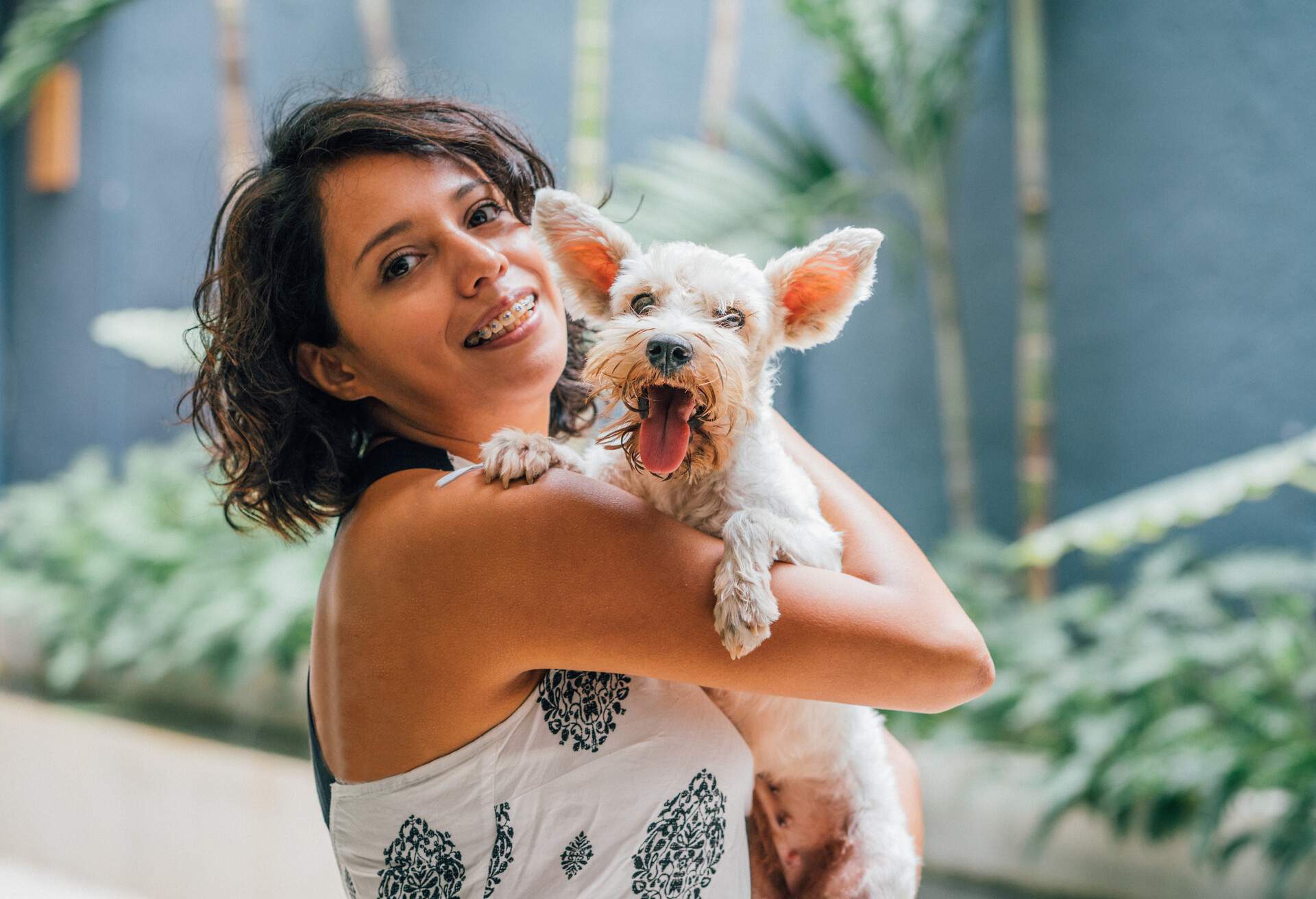 THEME_PETS_DOG_TRAVEL_HOTEL_PEOPLE_GettyImages-1094899930