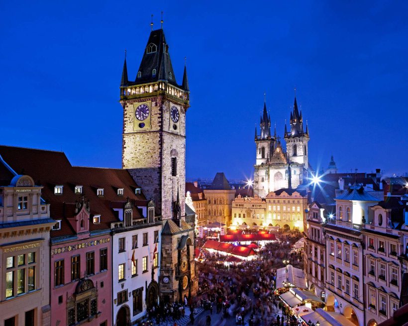 CZECH_REPUBLIC_PRAGUE_OLD_TOWN_SQUARE_CHRISTMAS_MARKET