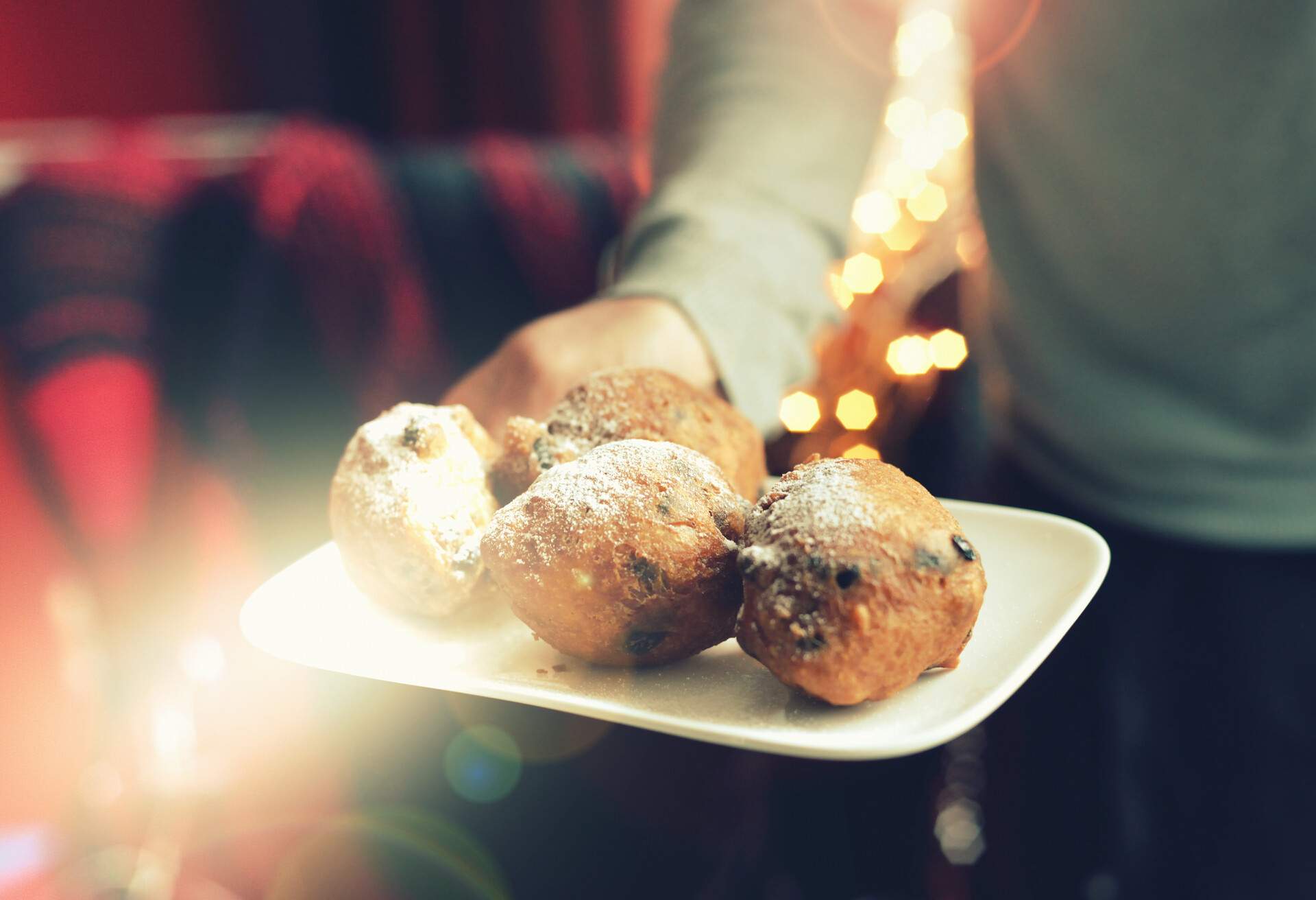 traditional Dutch oliebollen