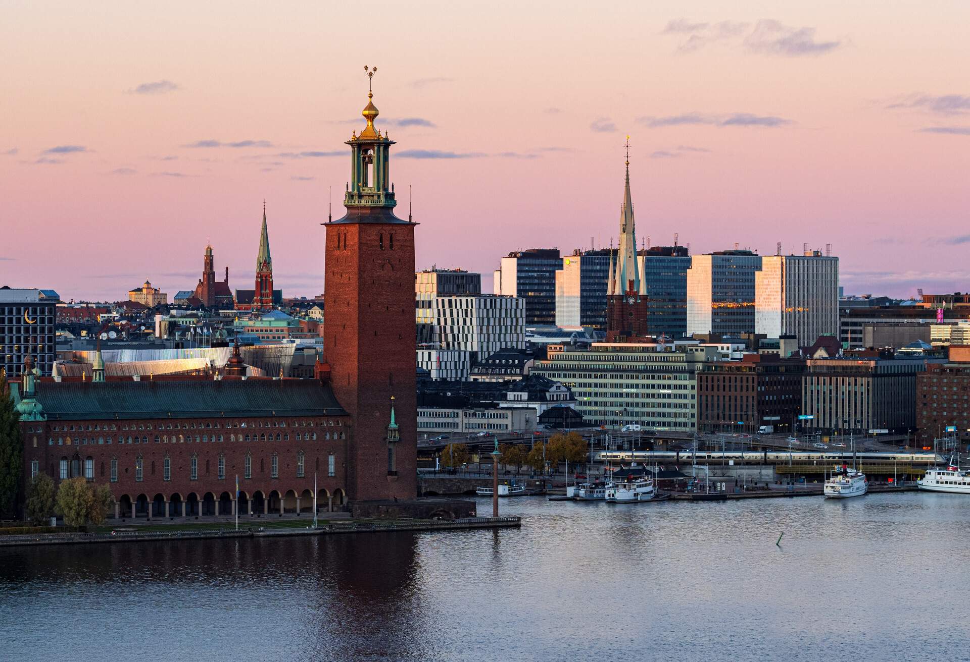 DEST_SWEDEN_STOCKHOLM_CITY-HALL_GettyImages-1288809377