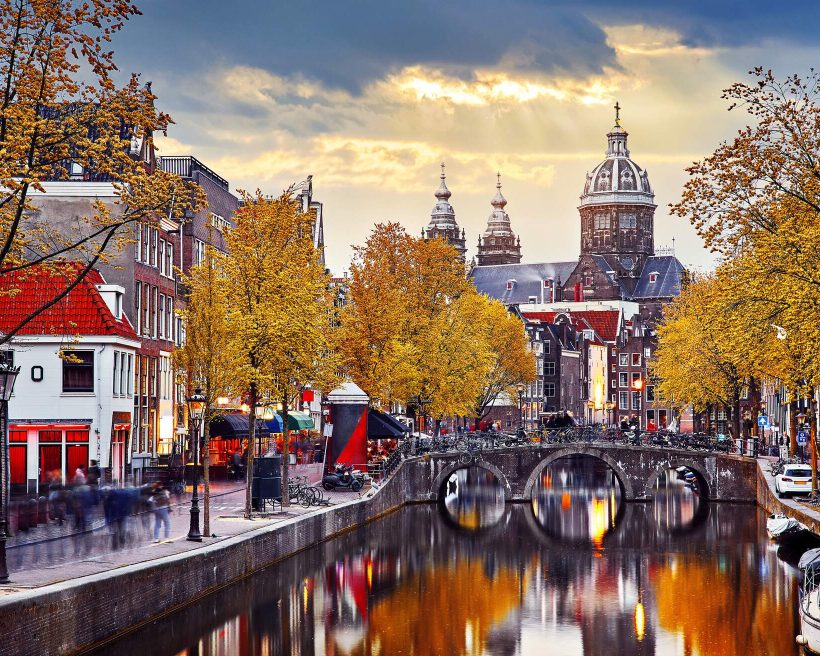 netherlands_amsterdam_red-light-district