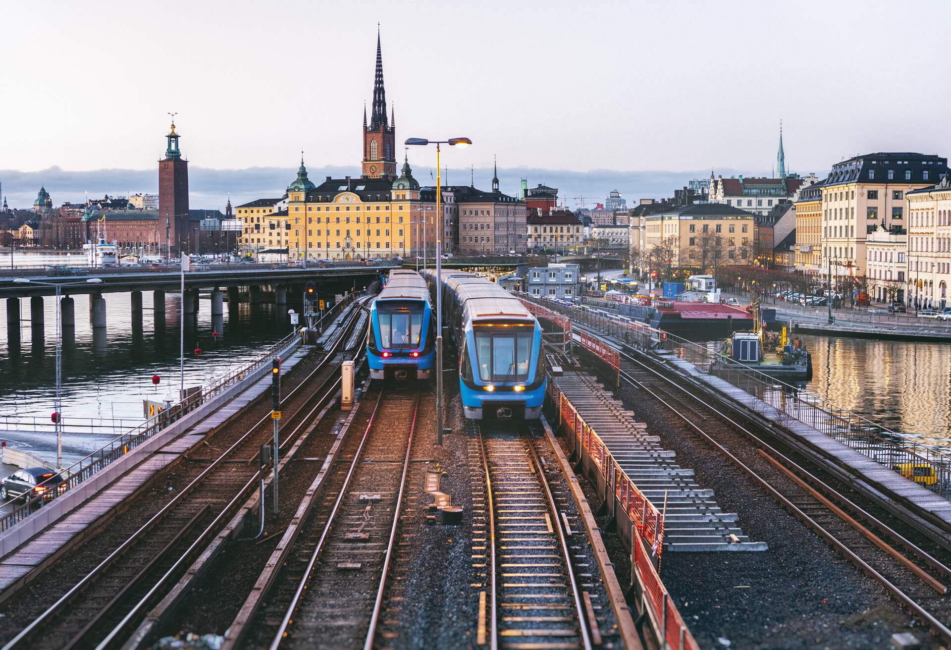 sweden_stockholm_theme_public_transport_train