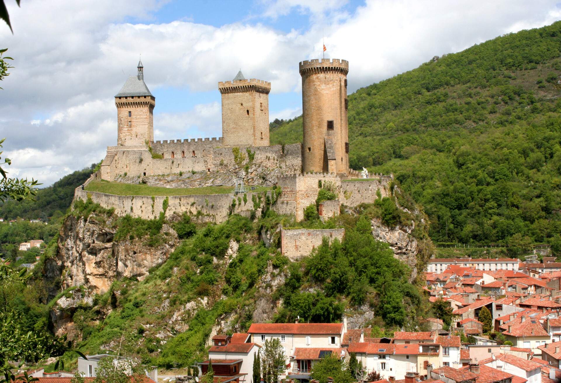 DEST_FRANCE_FOIX_CASTLE_muriel-gargre-RcB024eWhbM-unsplash