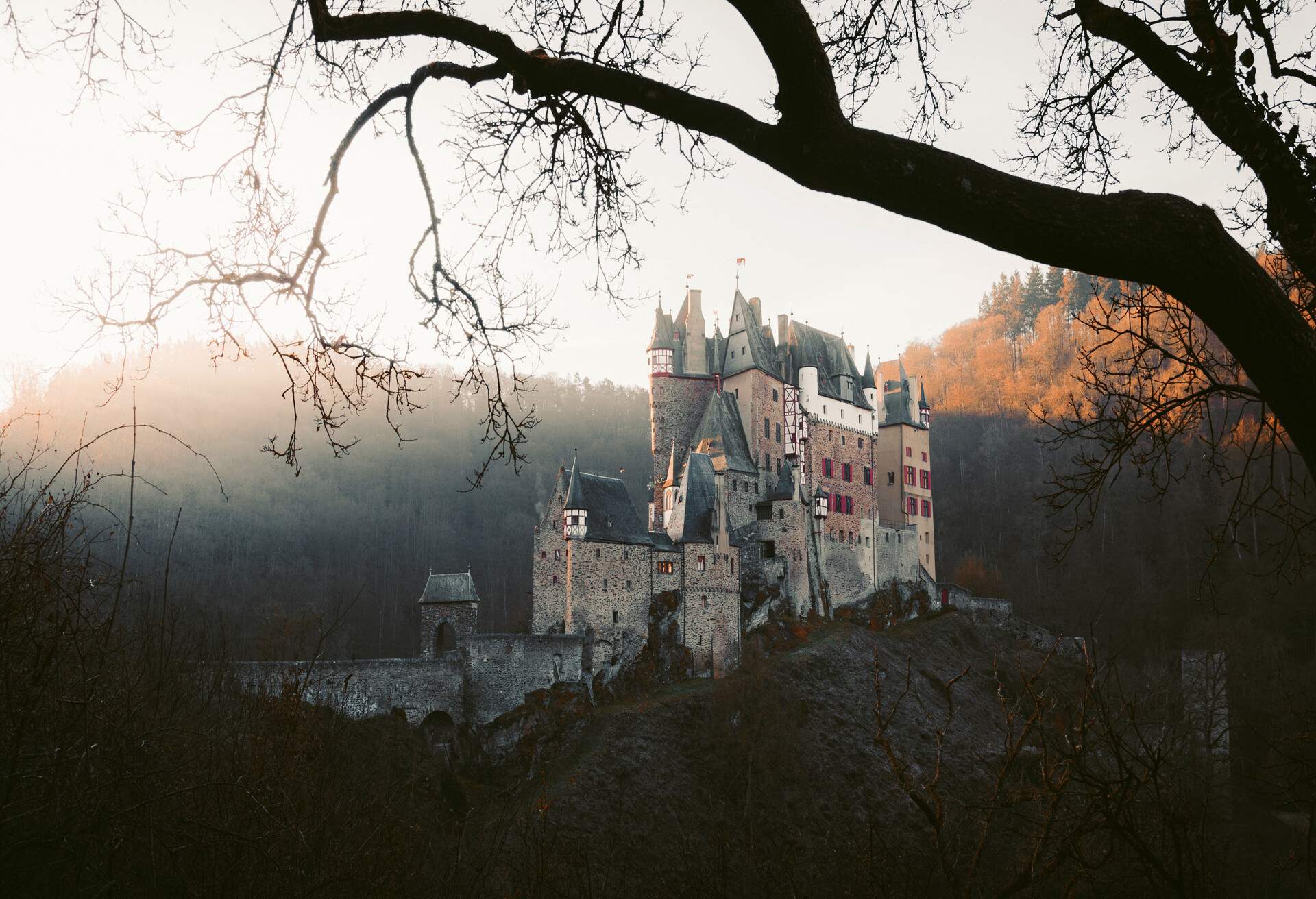 DEST_GERMANY_WIERSCHEM_ELTZ-CASTLE_GettyImages-1308098416