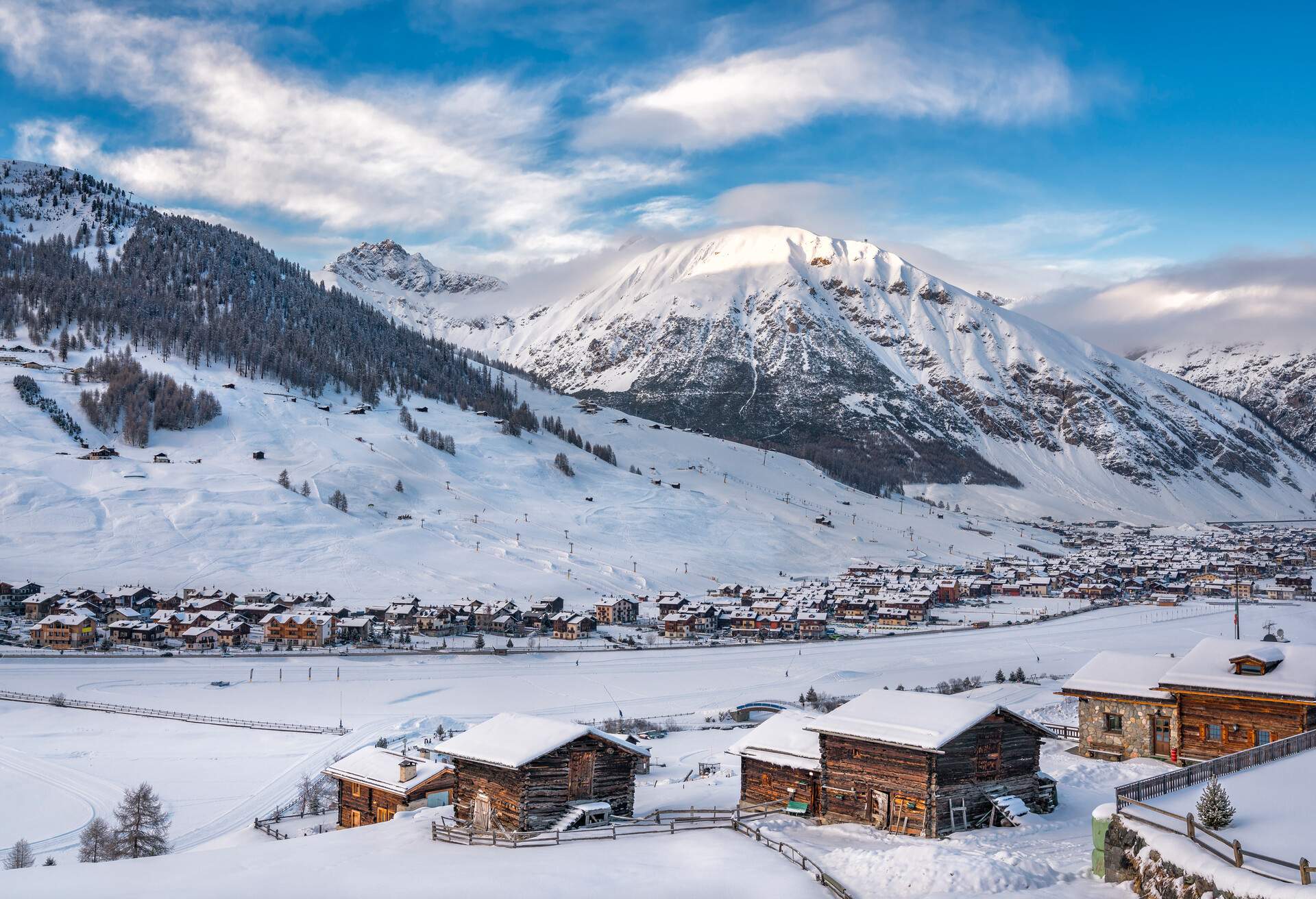 DEST_ITALY_ALPS_LIVIGNO_GettyImages-701222746