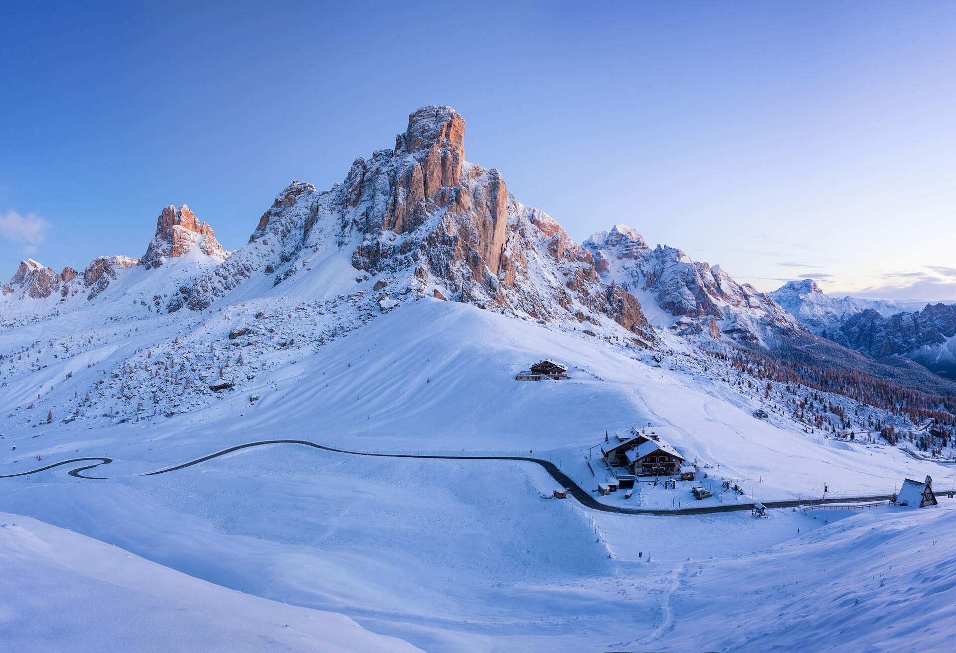 DEST_ITALY_CORTNA D_AMPEZZO GettyImages-508838670