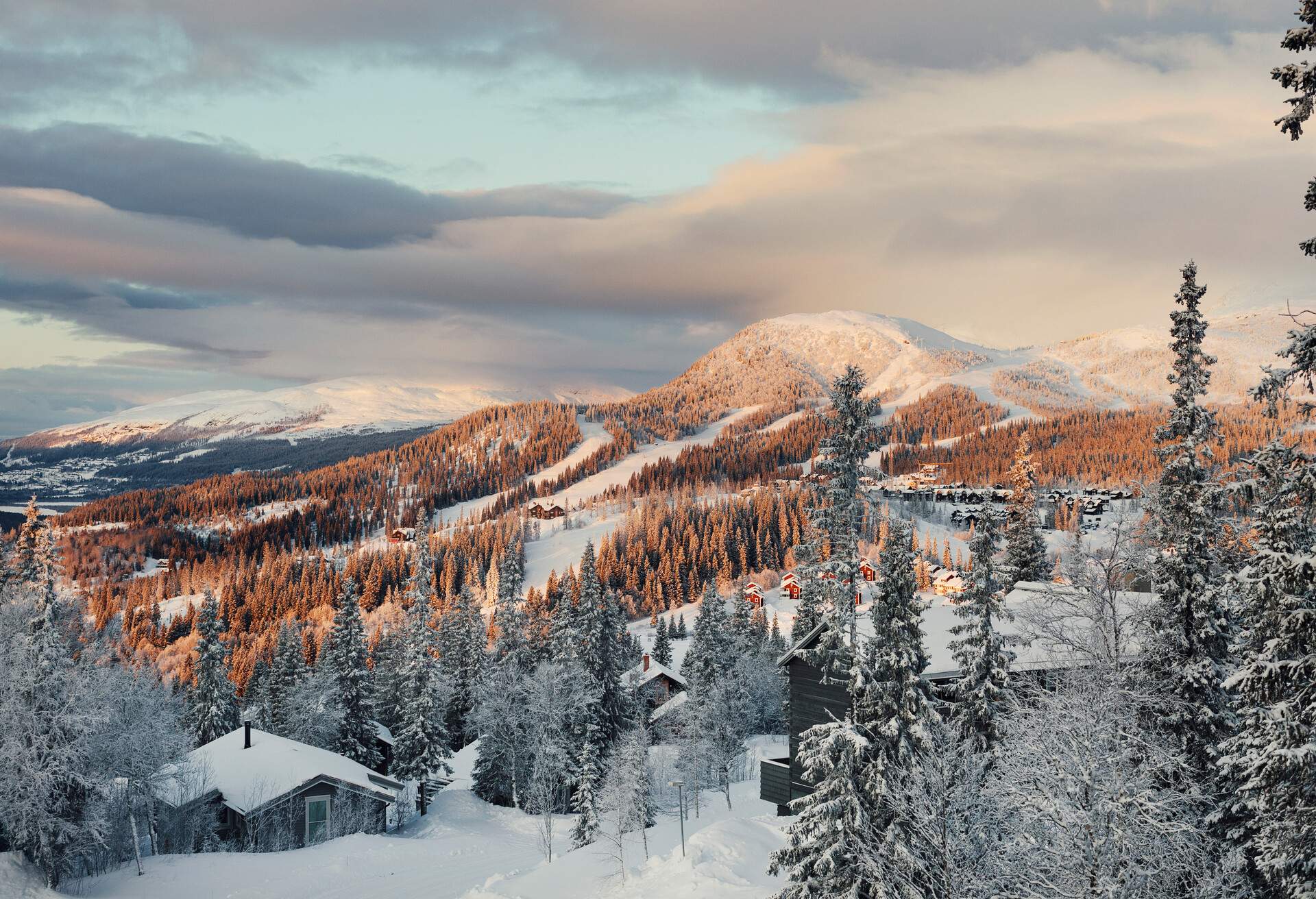 DEST_SWEDEN_ÅRE_GettyImages-1324012441