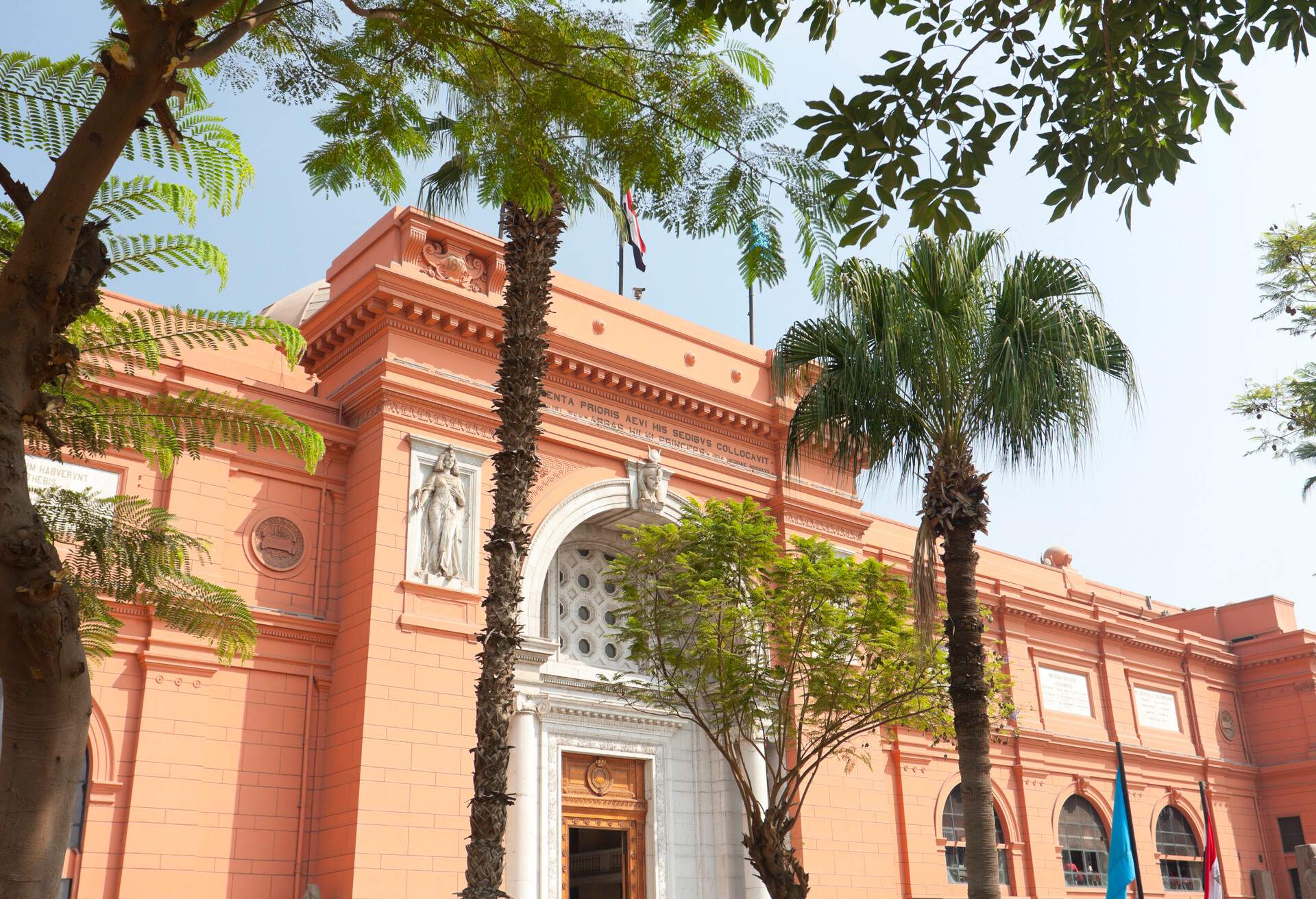 DEST_EGYPT_CAIRO_EGYPTIAN_MUSEUM_GettyImages-182042439