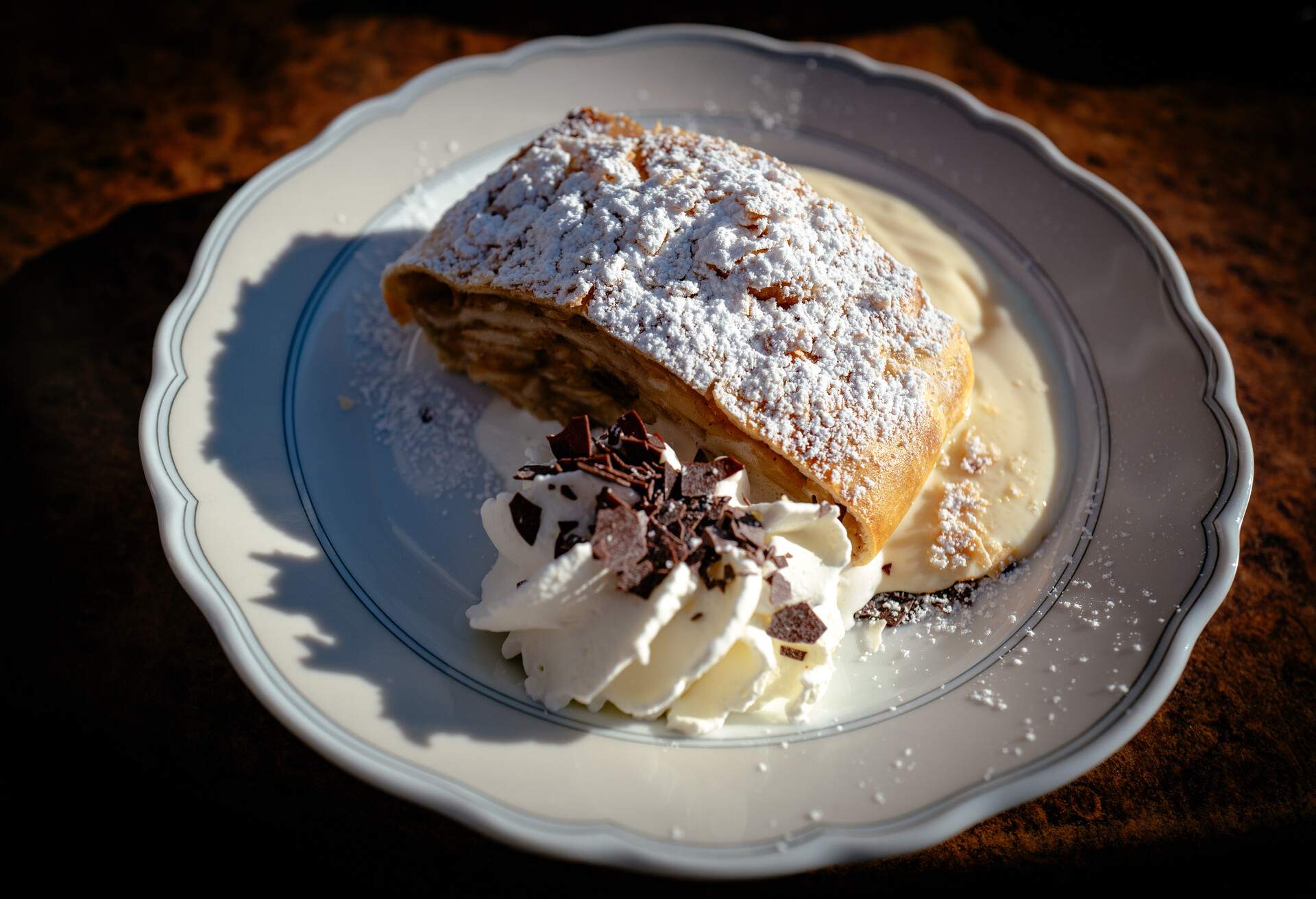 AUSTRIAN_APPLE_STRUDEL