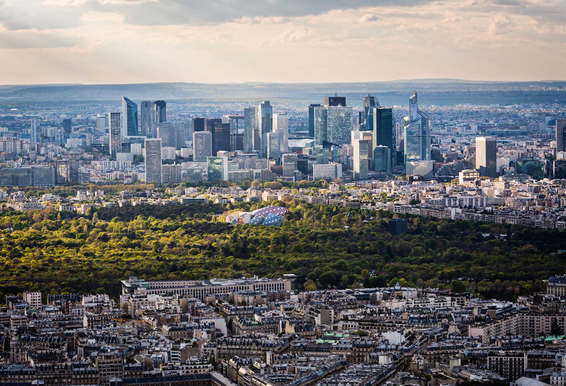 DEST_FRANCE_PARIS_FONDATION_LOUIS_VUITTON_GettyImages-1045581304.jpg