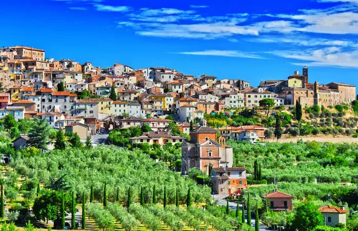 italy_tuscany_chianciano-terme_cityscape