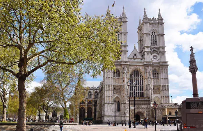 DEST_UK_ENGLAND_LONDON_WESMINSTER_ABBEY-shutterstock-premier_793957294_Universal_Within_usage_period_31851.jpg