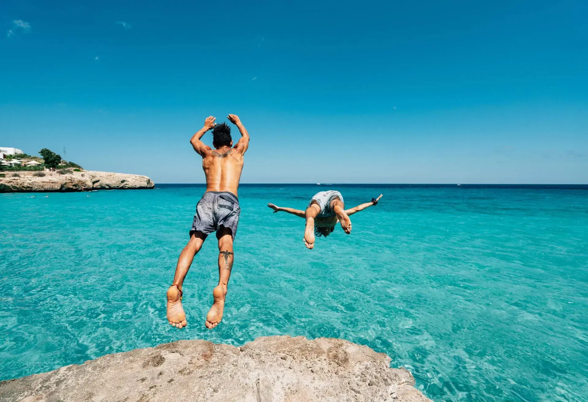 DIVING