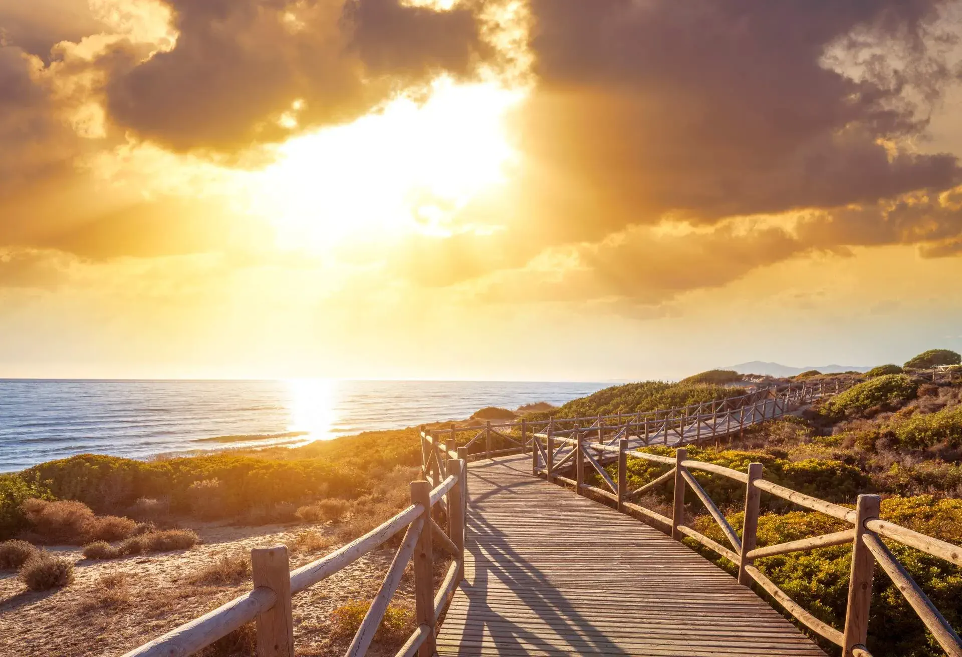 DEST_SPAIN_MALAGA_THEME_BEACH-GettyImages-1364824372