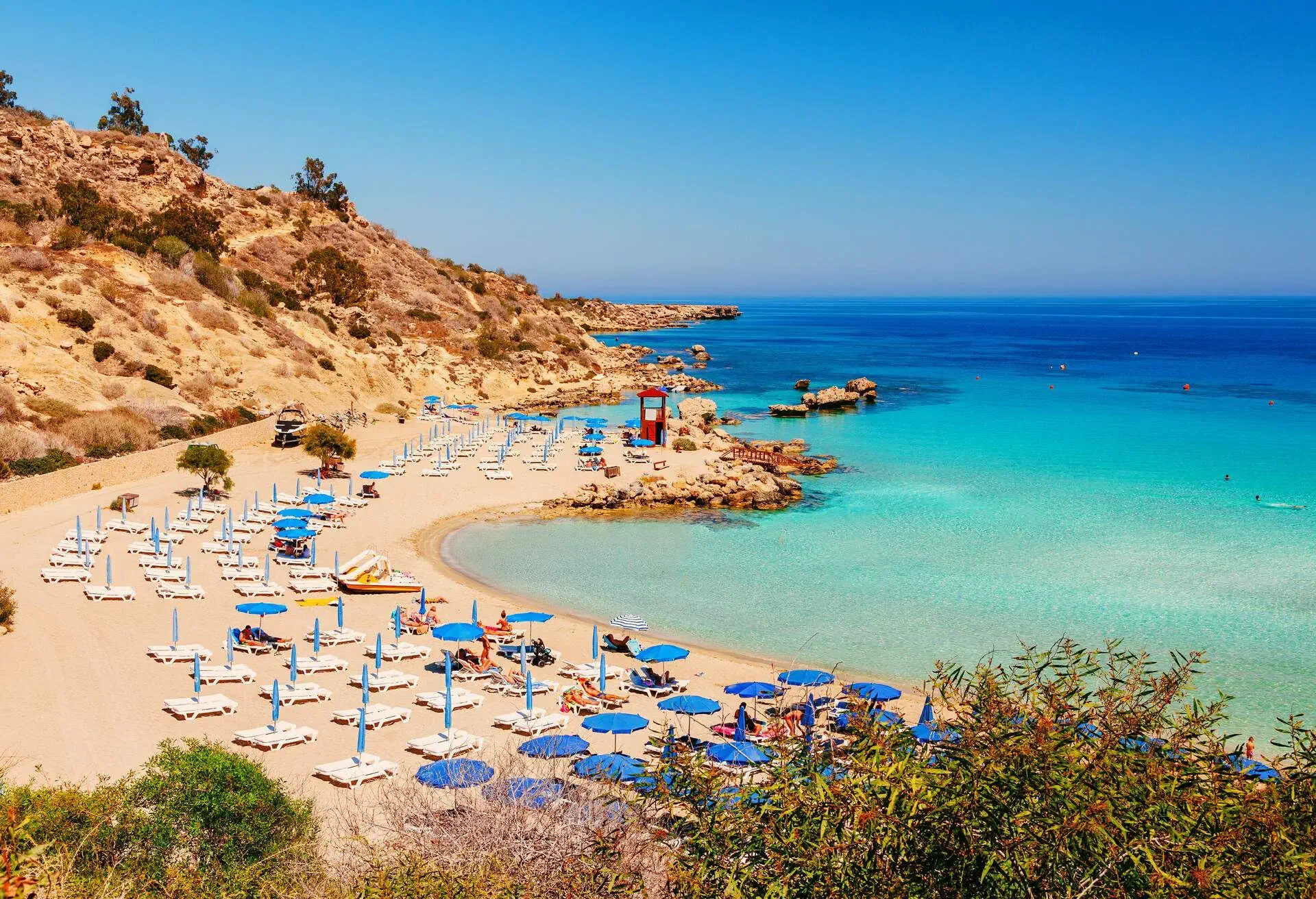 DEST_CYPRUS_AYIA_NAPA_NISSI-BEACH_shutterstock-portfolio_439763515