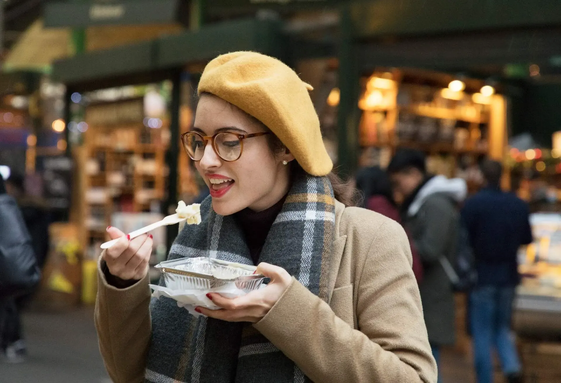 DEAT_UK_LONDON_THEME_STREET_FOOD_MARKET_GettyImages-1211554460