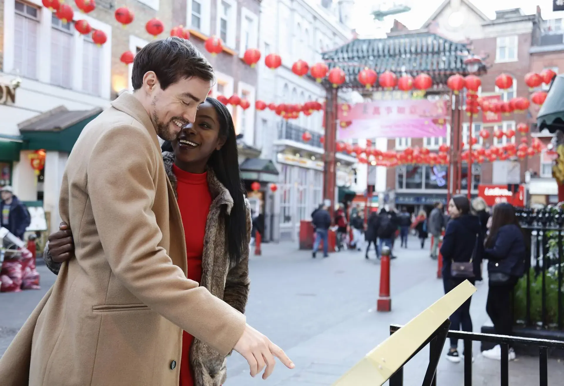 DEST_UK_LONDON_CHINATOWN_THEME_COUPLE_RESTAURANT_GettyImages-638697193