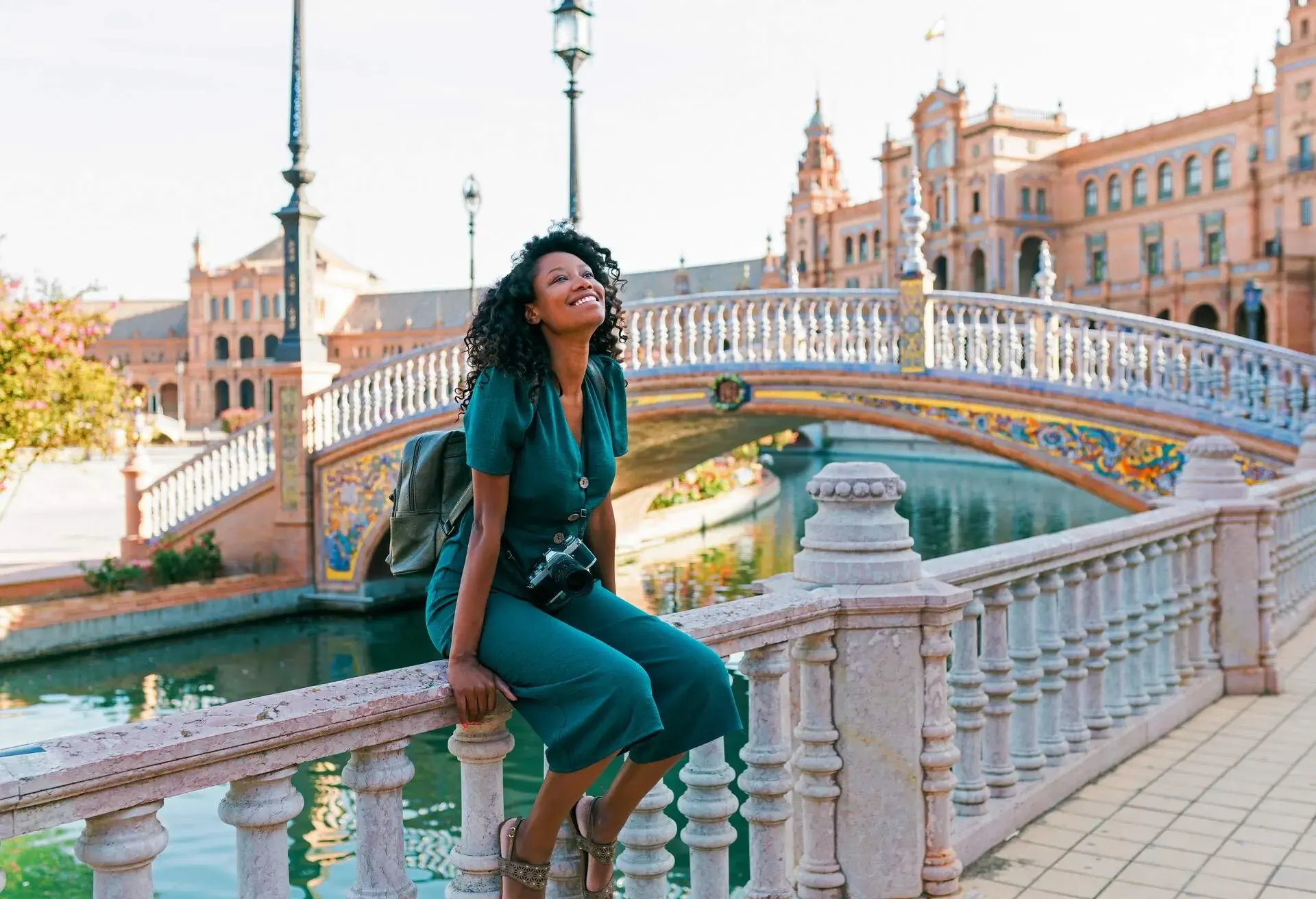 dest-spain_seville_theme_people-device