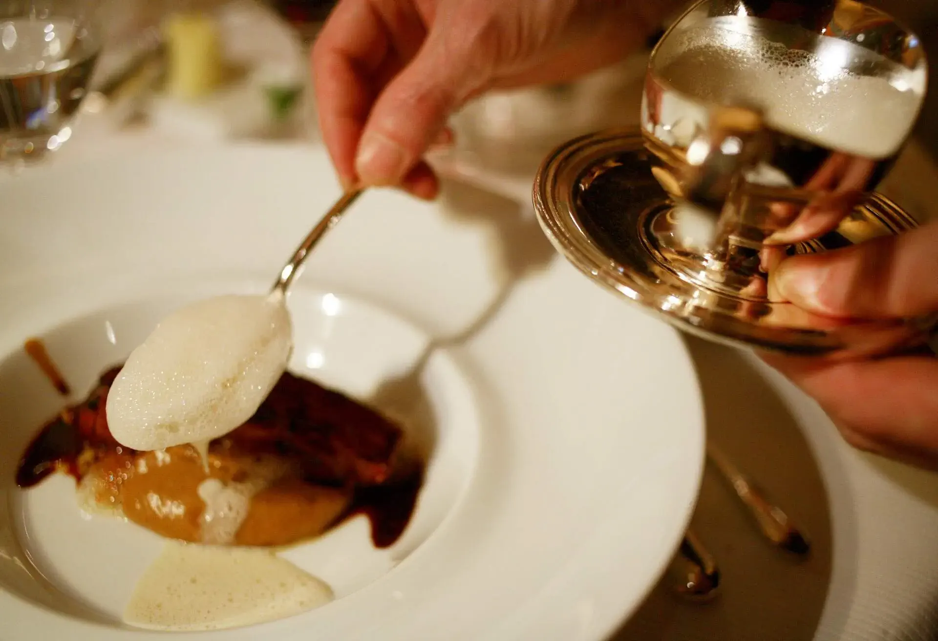 DEST_FRANCE_OPARIS_RESTAURANT_THEME_FOOD_SAUCE_GettyImages-904857048