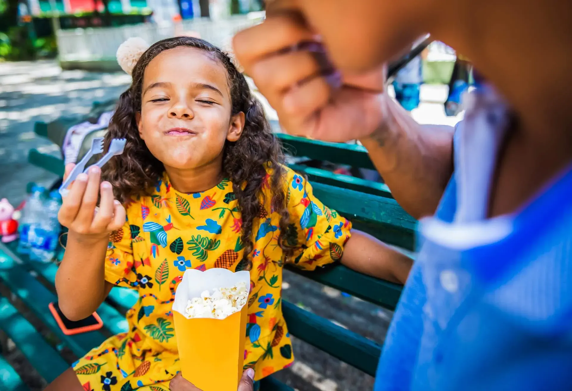 brazil_family_girl_father_carnival_food