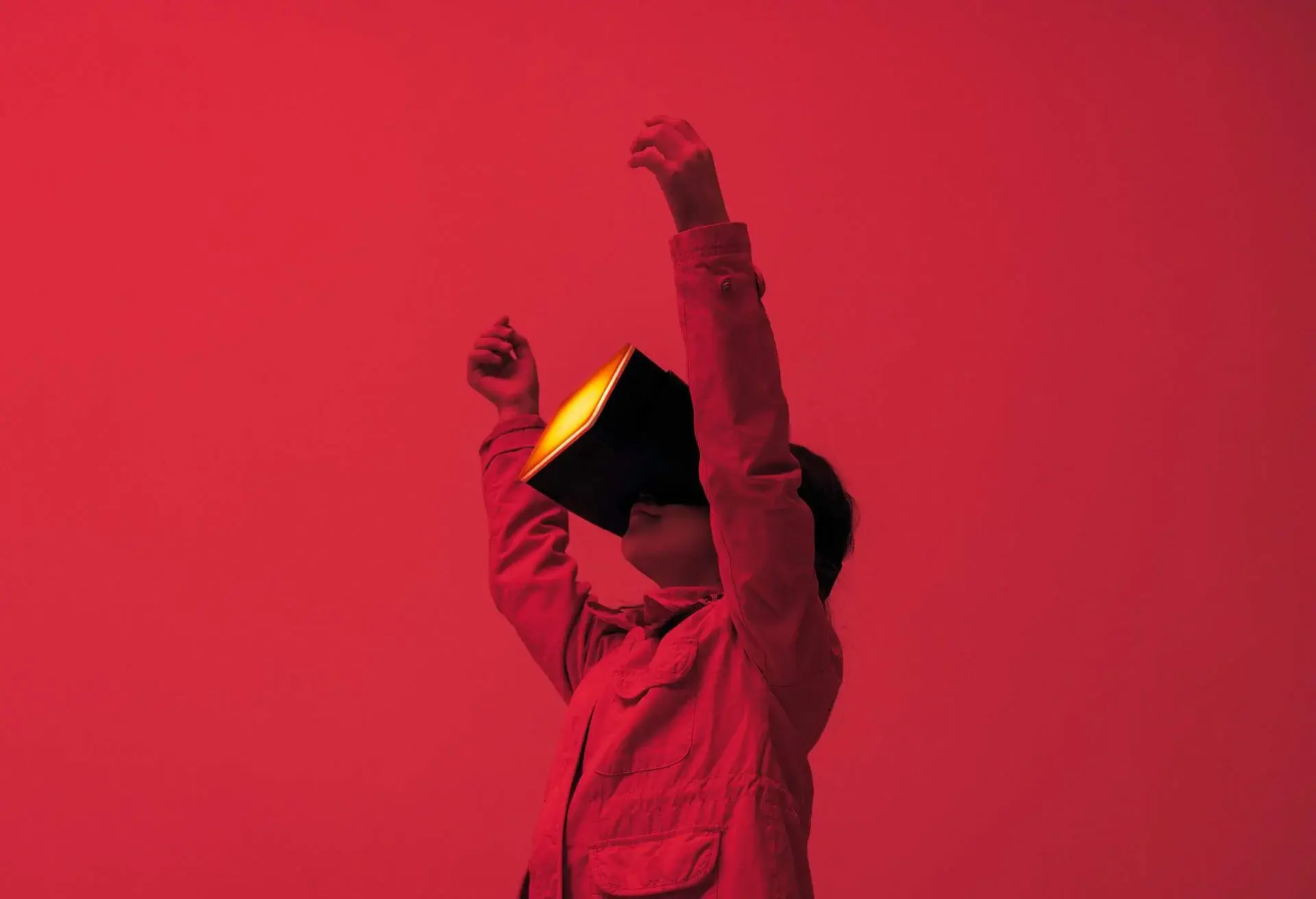 ART_EXHIBITION_VIRTUAL_REALITY_GLASSES_CHILD_RED_SWEDEN_