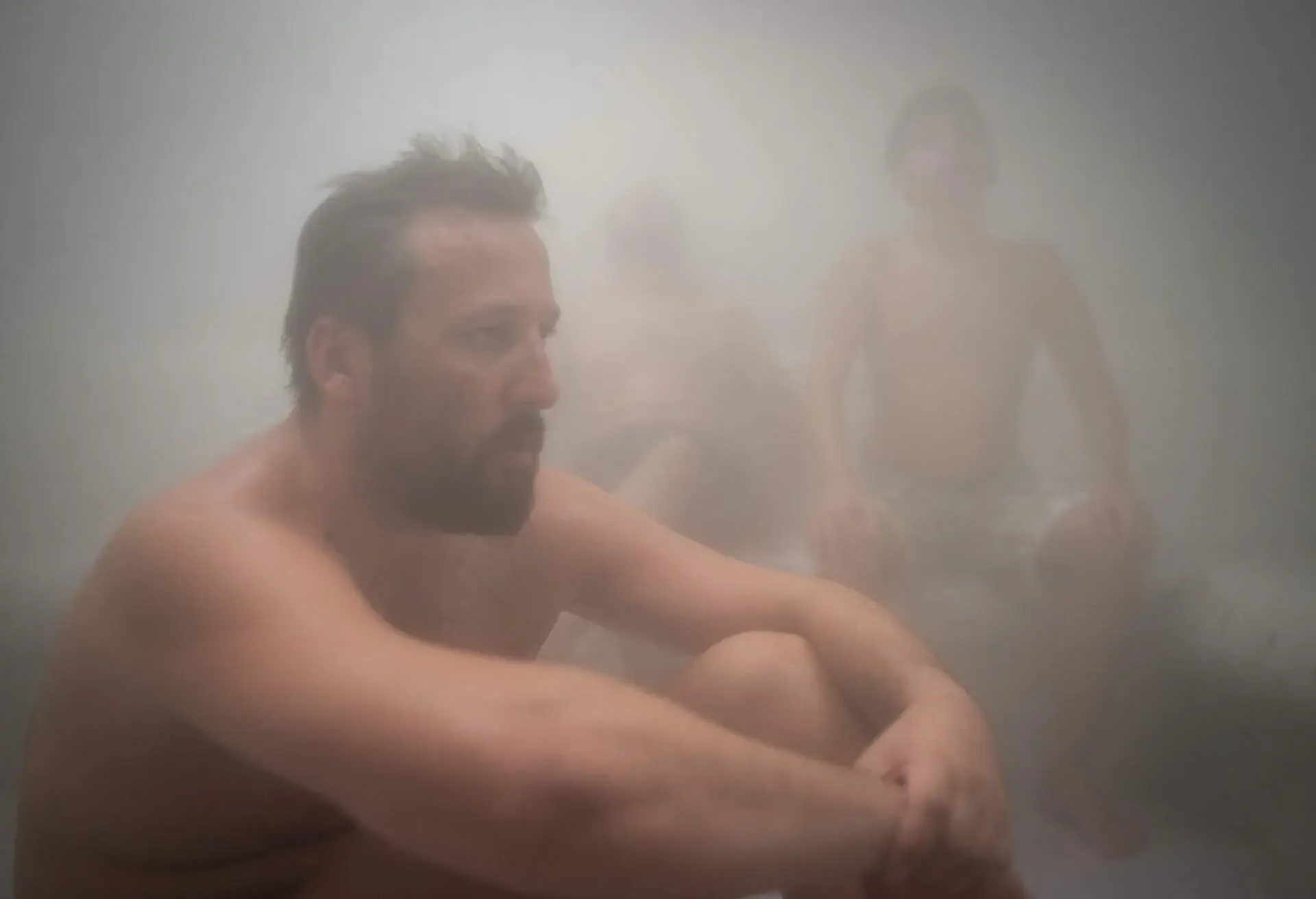 THEME_PEOPLE_SAUNA_GettyImages-1322593243