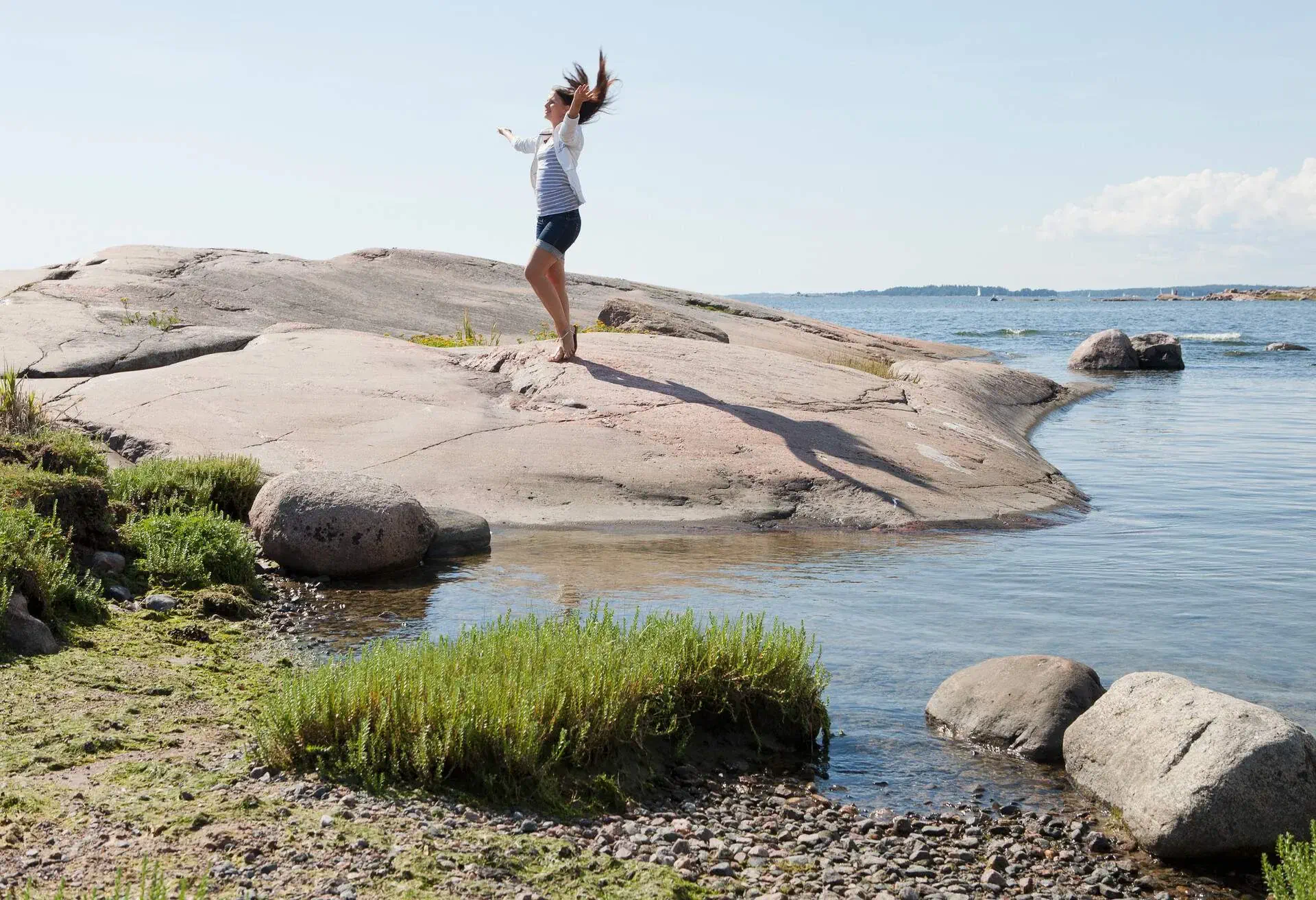 DEST_FINLAND_UUSIMAA_HELSINKI_LAUTTASAARI_THEME_BEACH_NATURE_GettyImages-592073593